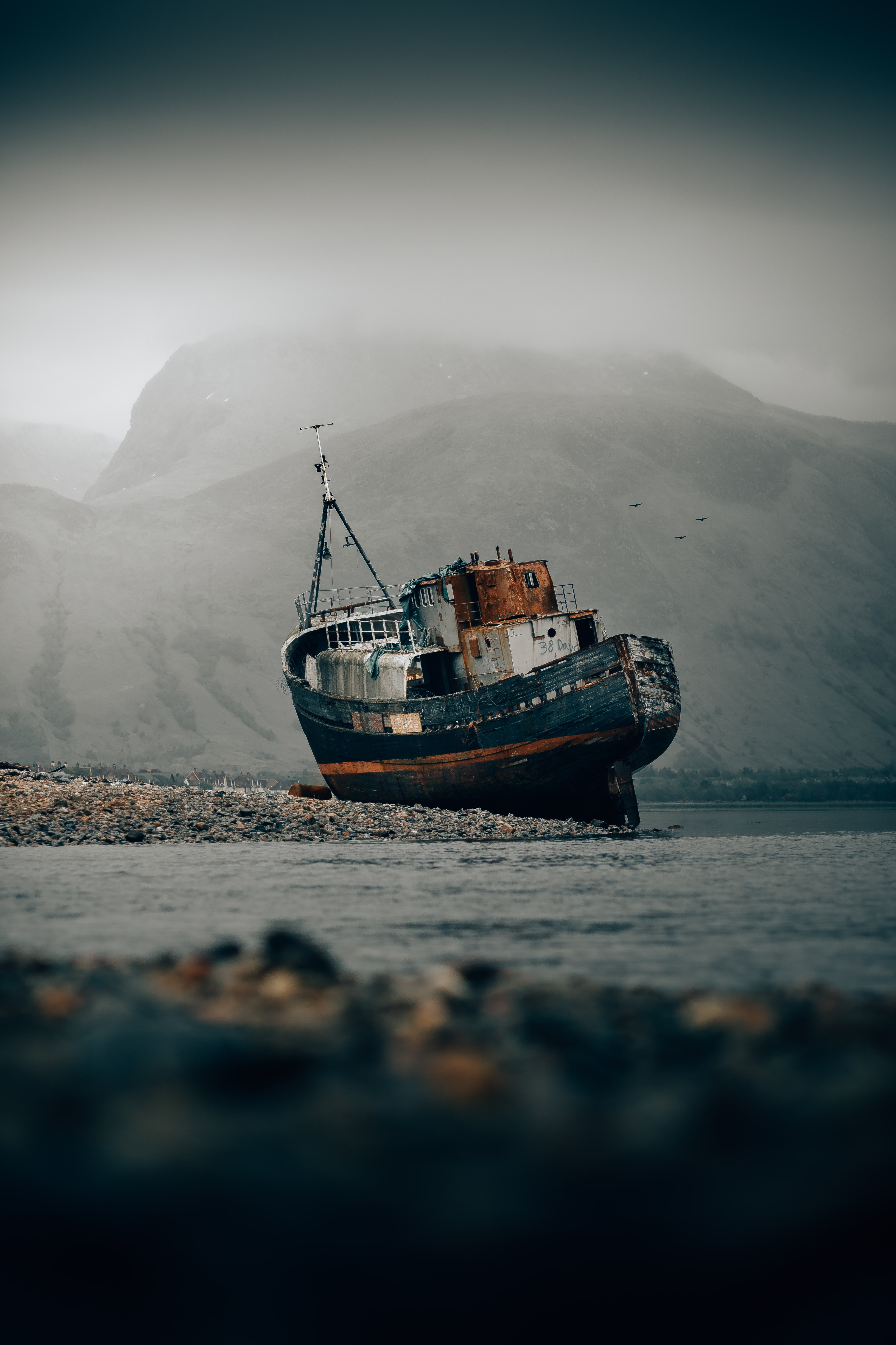 miscellaneous, miscellanea, ship, abandoned, bank, shore, fog, stranded, shallow Phone Background