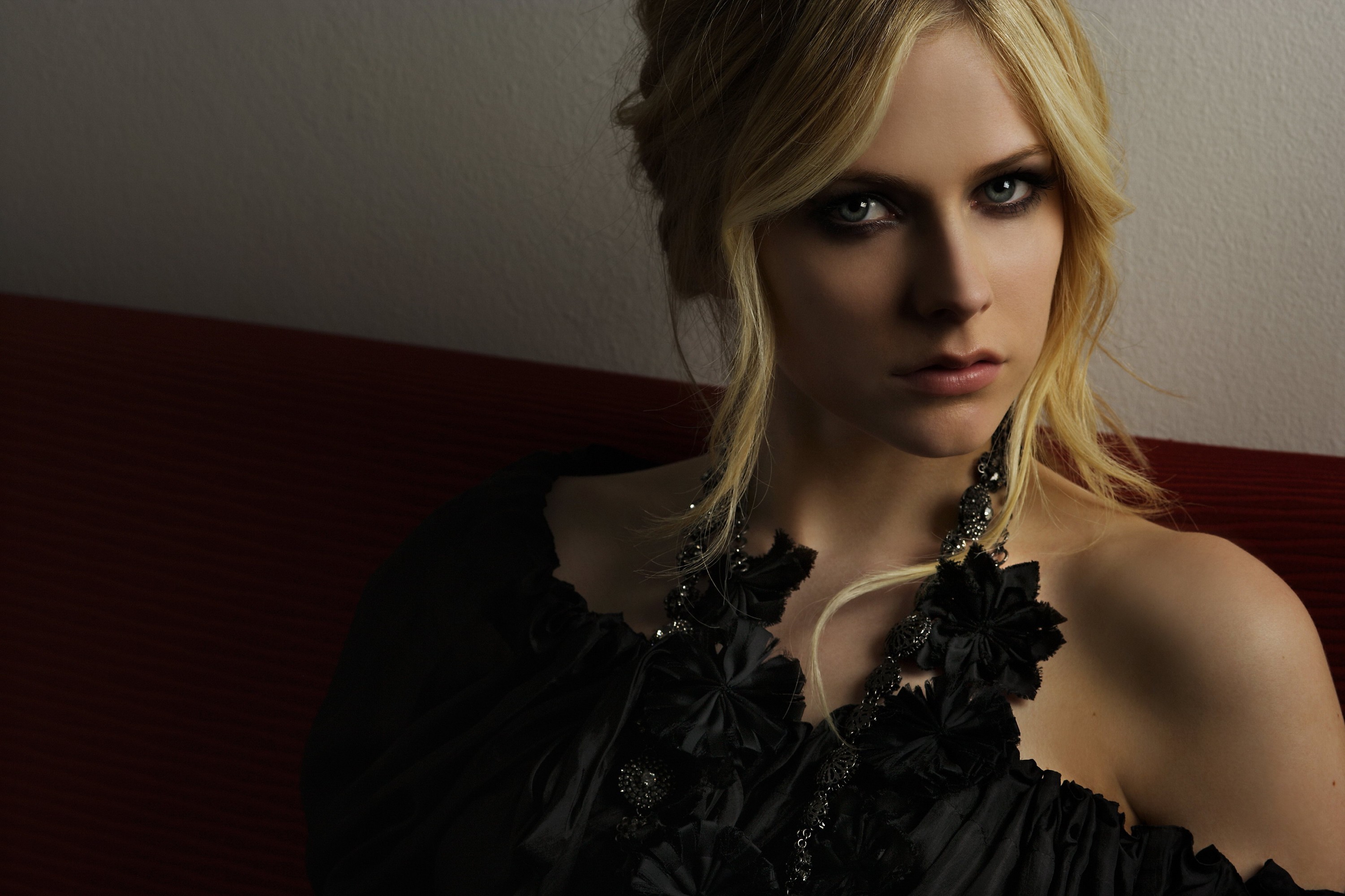 Mobile HD Wallpaper Avril Lavigne 
