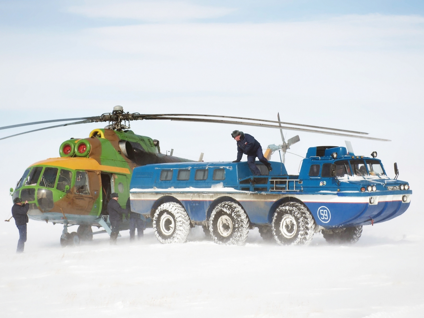 Download mobile wallpaper Transport, Snow, Auto, Helicopters for free.
