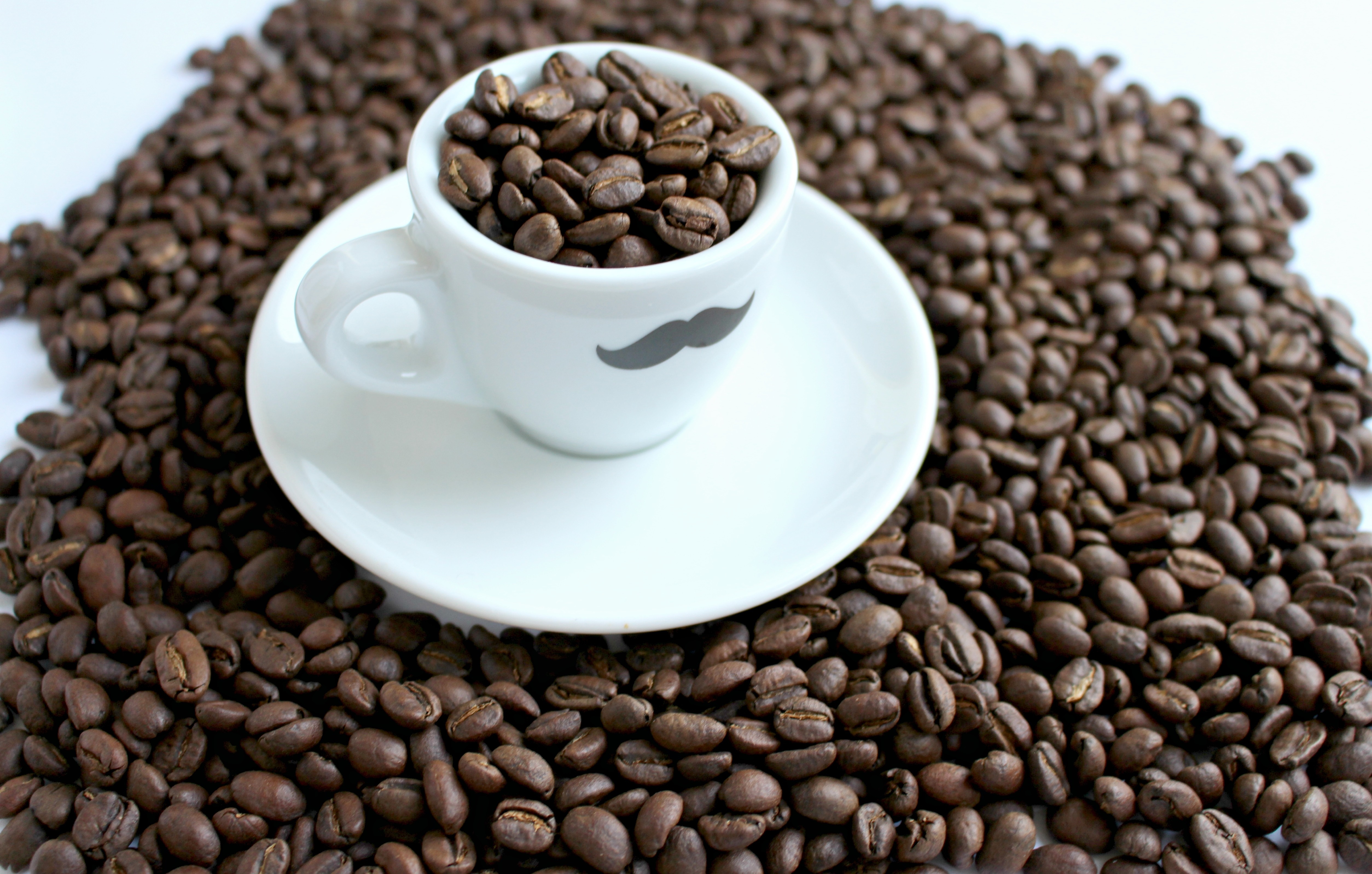 Laden Sie das Lebensmittel, Coffee, Eine Tasse, Tasse, Kaffeebohnen-Bild kostenlos auf Ihren PC-Desktop herunter