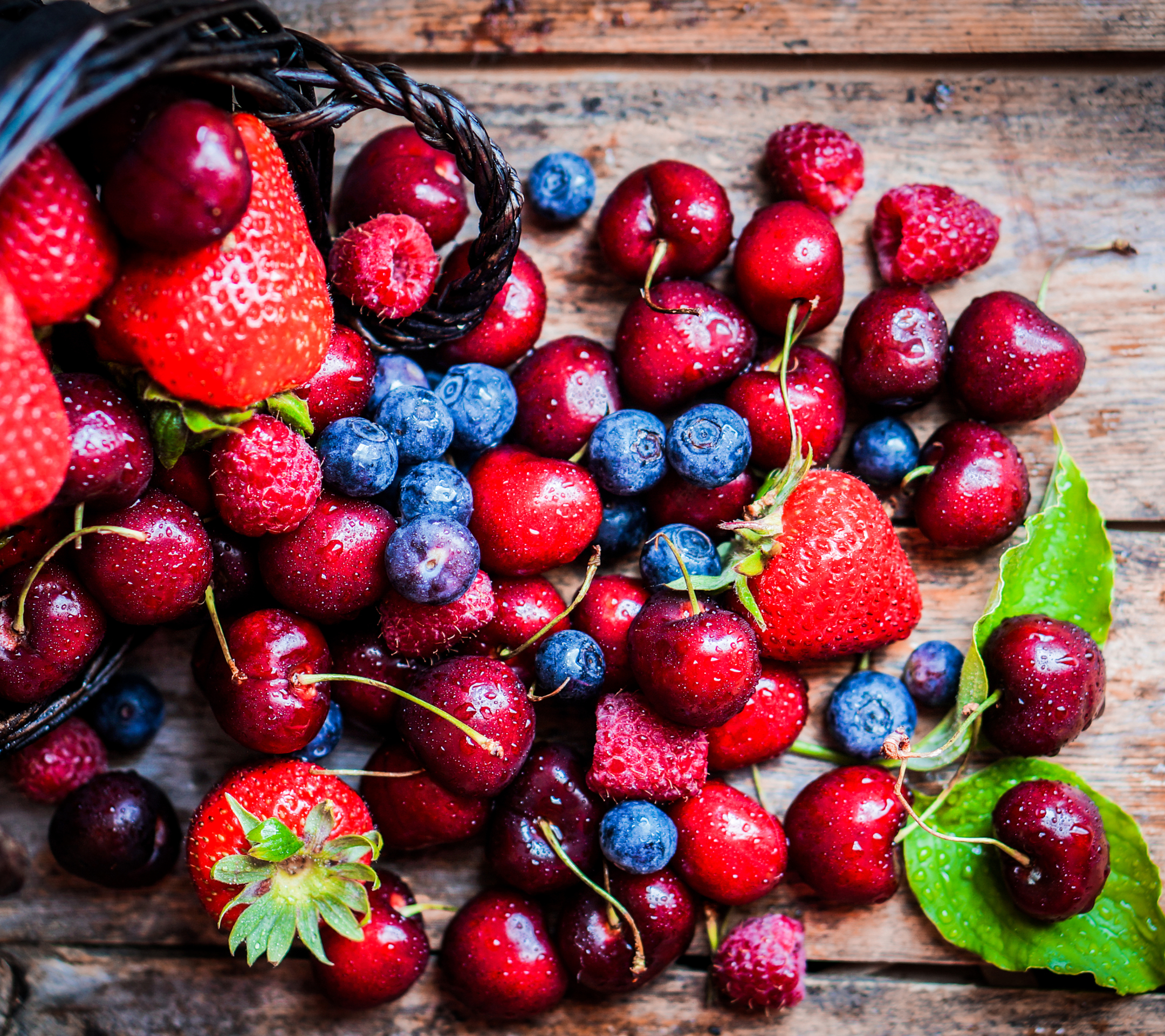 1261381 下載圖片 食物, 浆果, 蓝莓, 覆盆子, 树莓, 水果, 草莓, 樱桃 - 免費壁紙和屏保