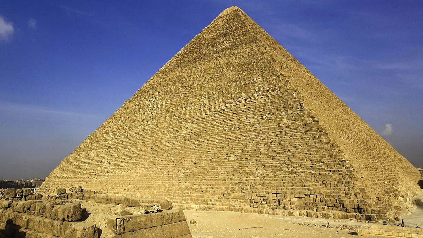 Пирамида фараона Хеопса в Гизе
