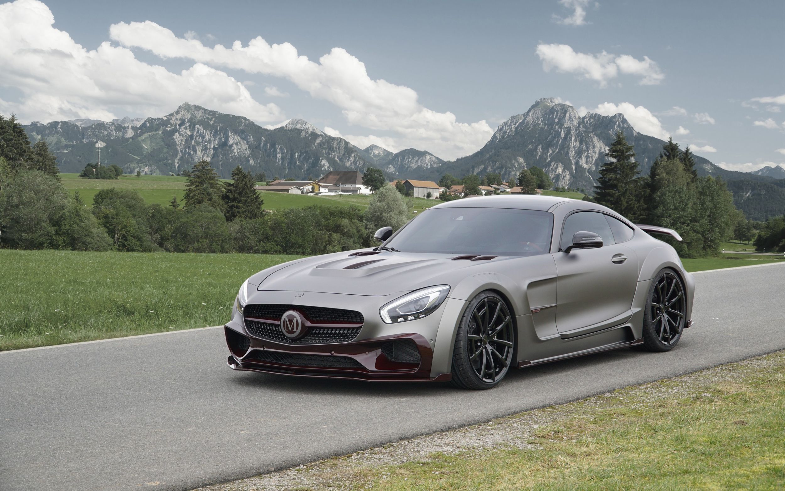 Mercedes Benz AMG gt r190