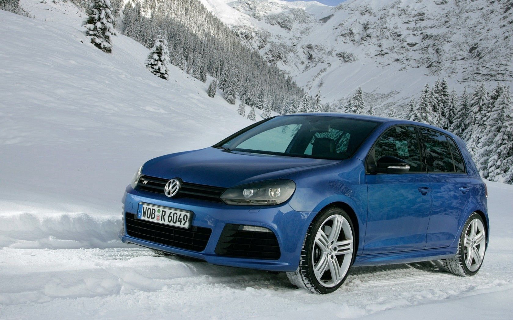 Download mobile wallpaper Snow, Mountains, Cars, Volkswagen for free.