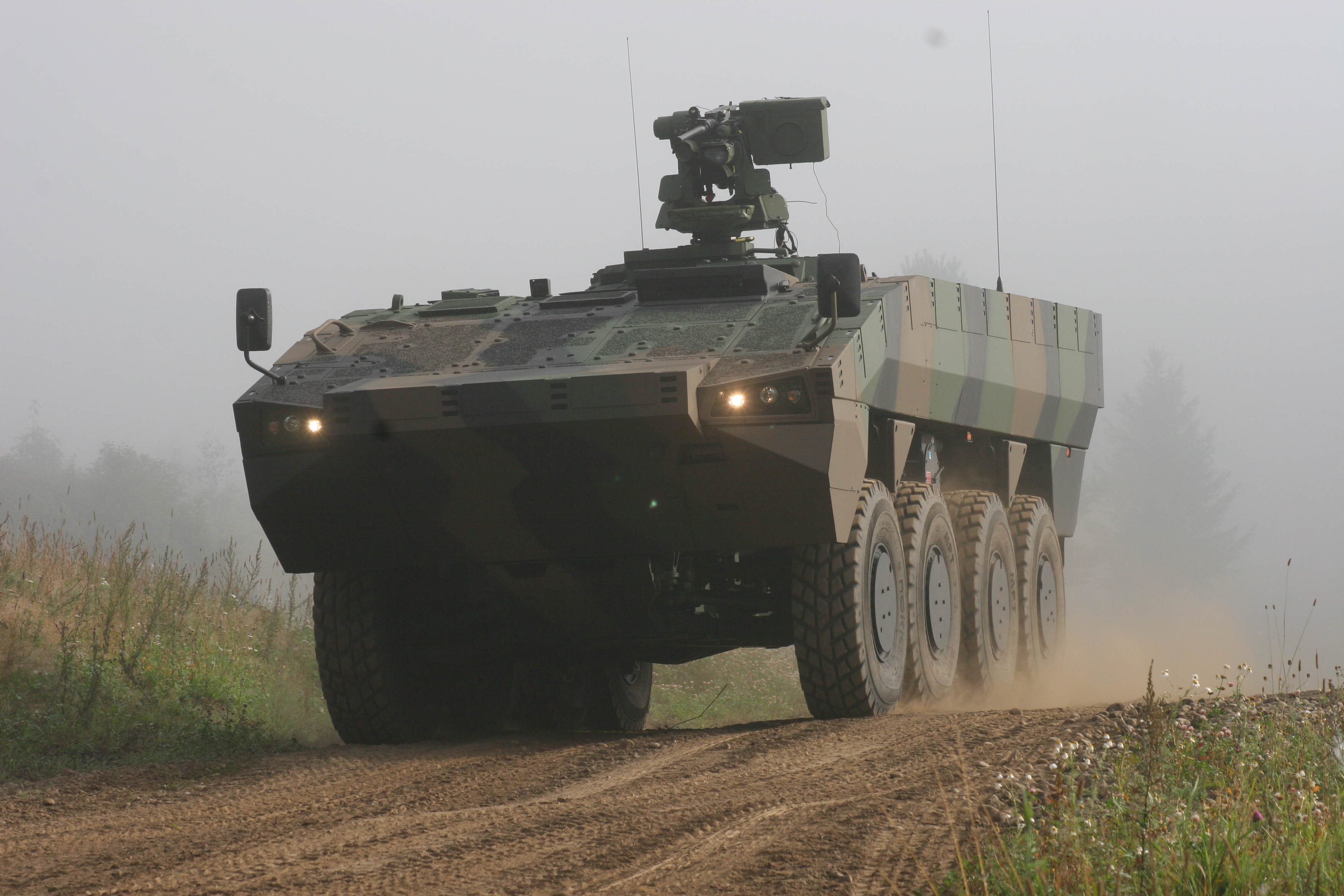 Фото боевой техники