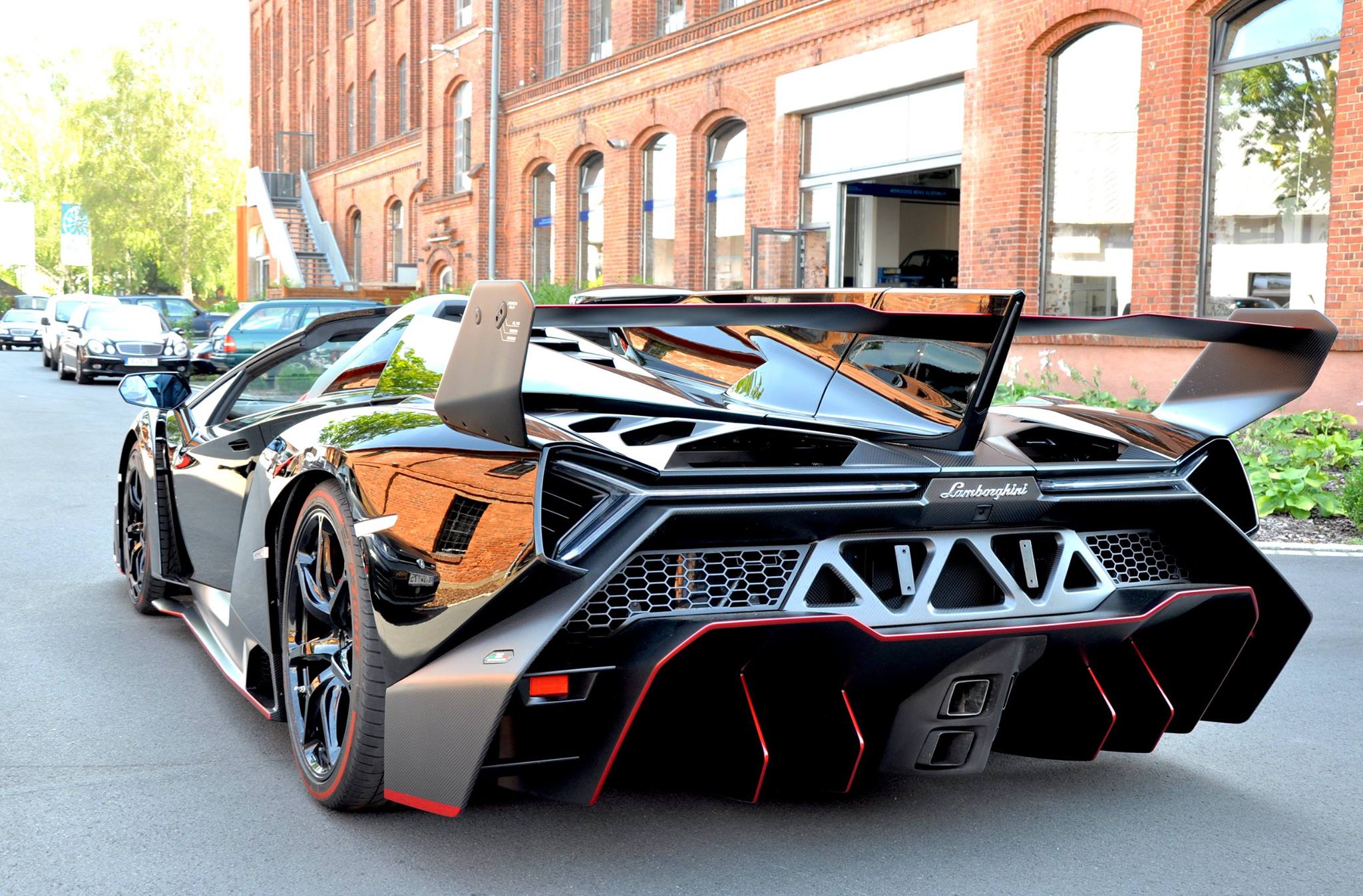 Lamborghini Veneno Roadster 2021