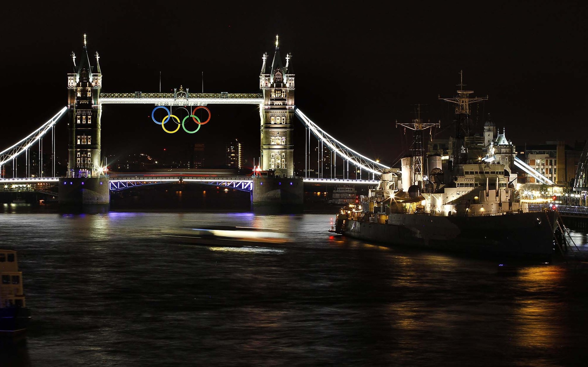 272694 скачать обои сделано человеком, тауэрский мост, город, англия, свет, лондон, ночь, олимпийские игры, великобритания, мосты - заставки и картинки бесплатно