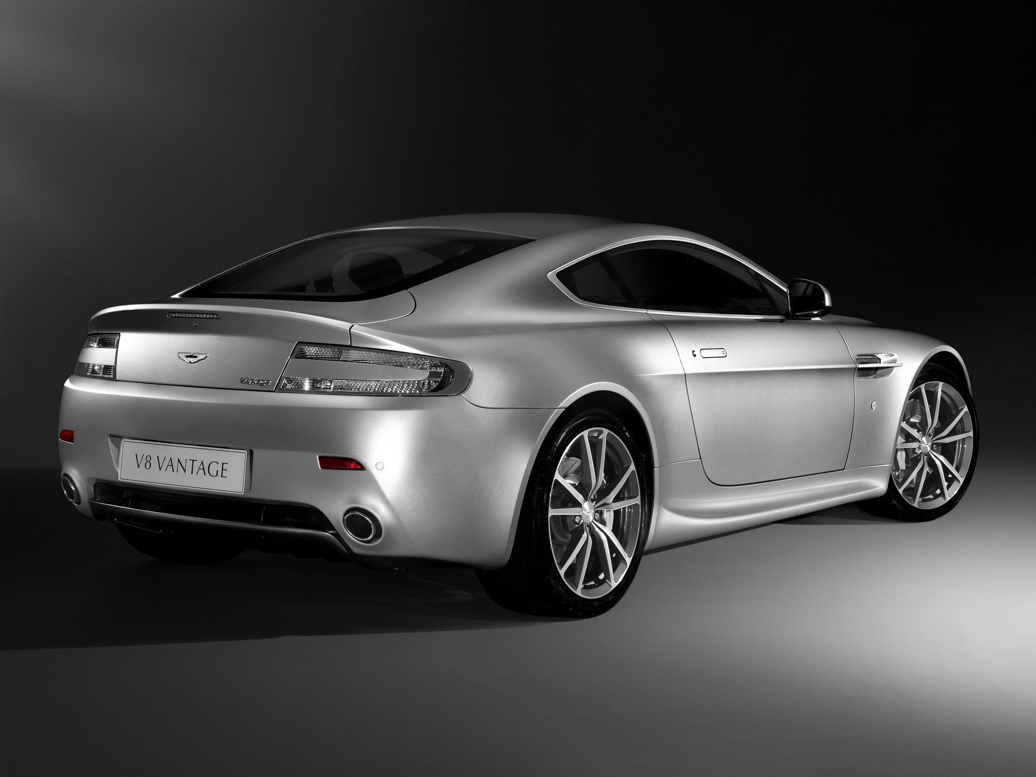 Download mobile wallpaper 2008, Vantage, V8, Aston Martin, Side View, Style, Silver, Cars, Auto for free.