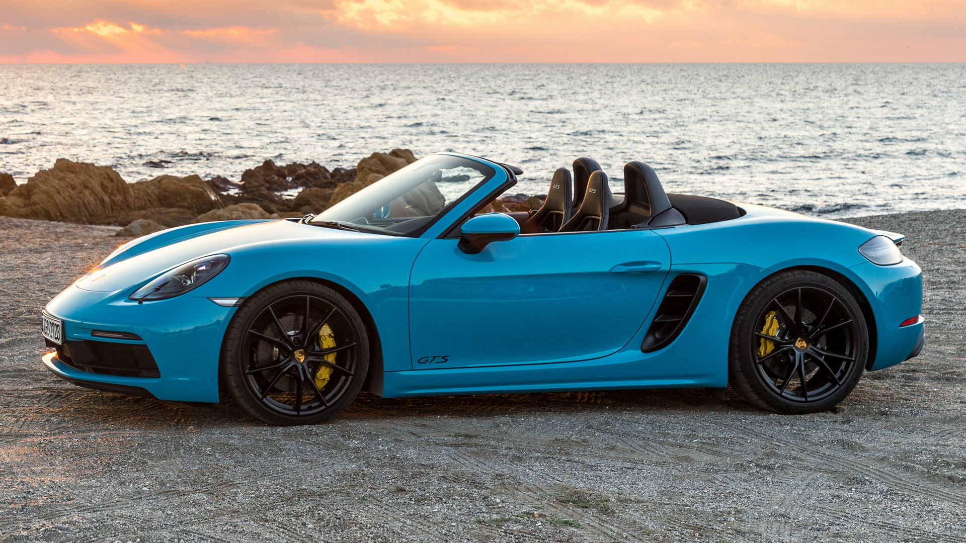 Porsche Cayman s Blue