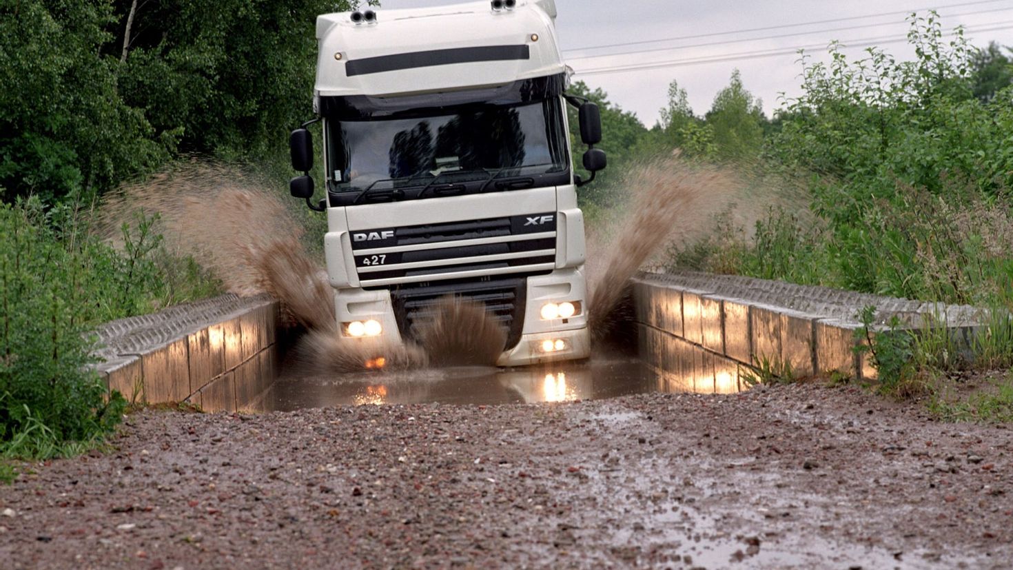 DAF Дальнобой. DAF xf105 4x2. Ава дальнобойщика. Грузовик на трассе.