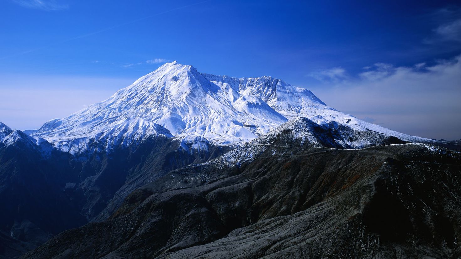 Гори. Гора Эверест 4k. Эверест Кавказ гора. Горы Дагестана Эверест. Тибет Гималаи Кавказ.