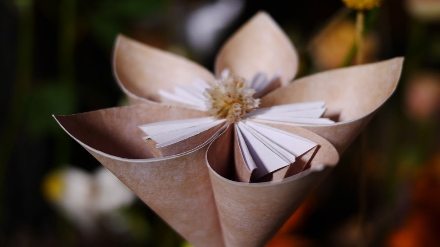 Манга бумажный цветок 80