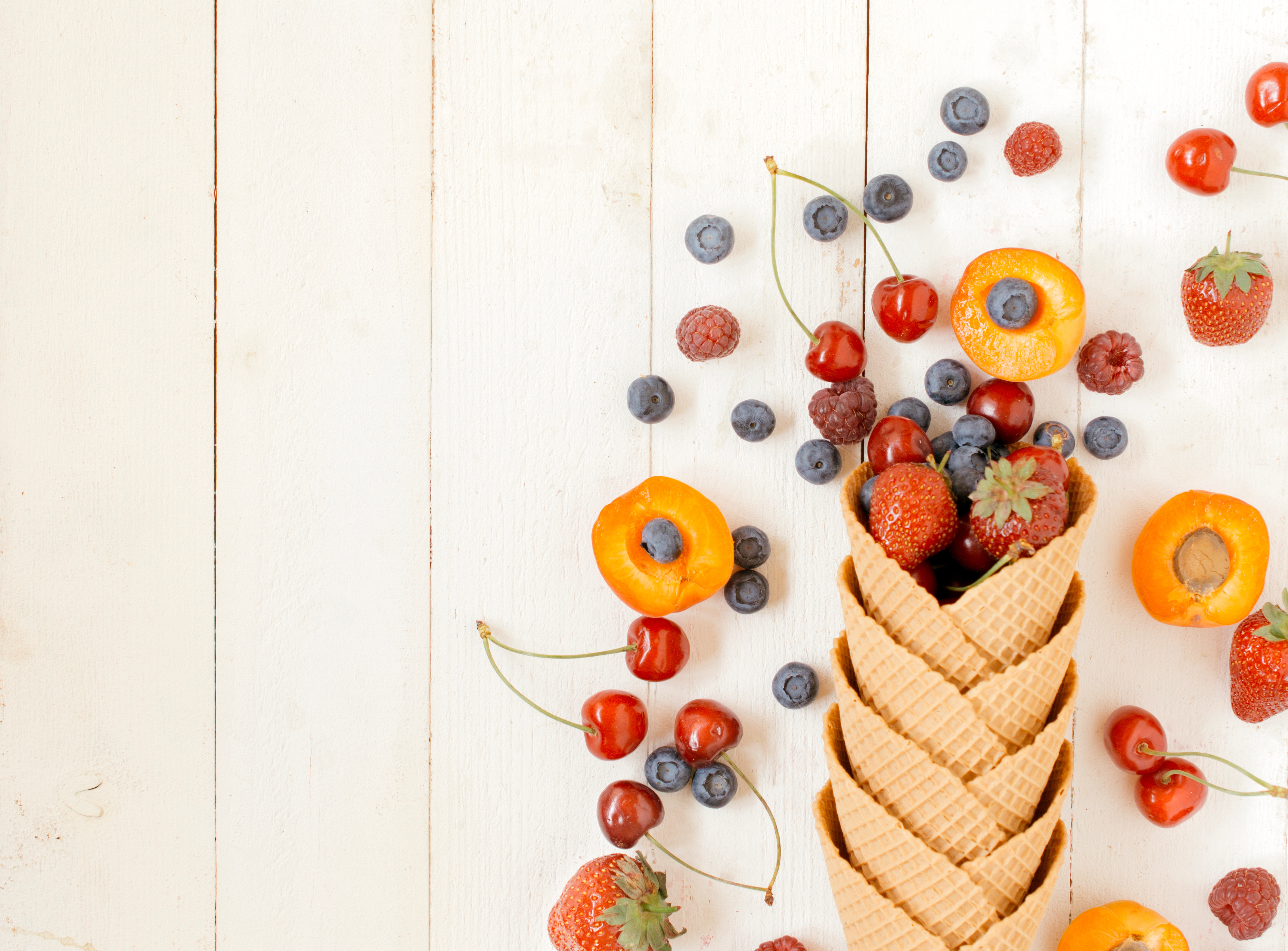 food, fruit, berry, blueberry, cherry, nectarine, strawberry, fruits