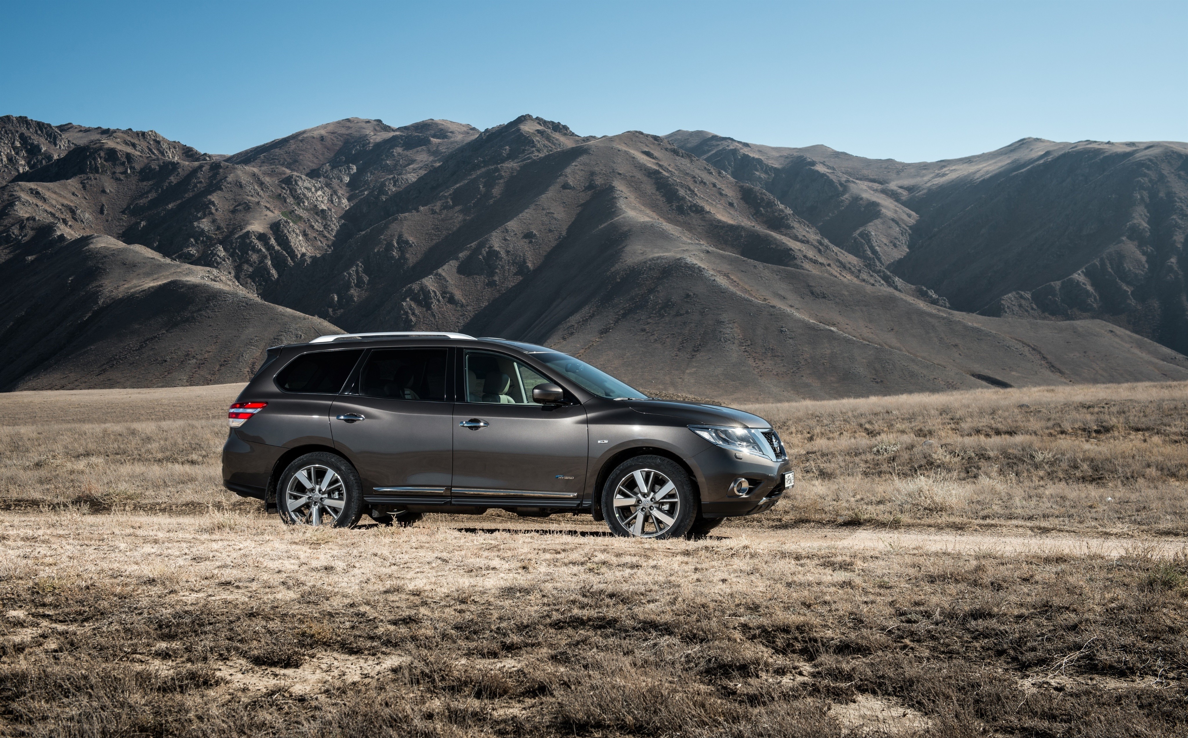 Nissan Pathfinder Wallpaper