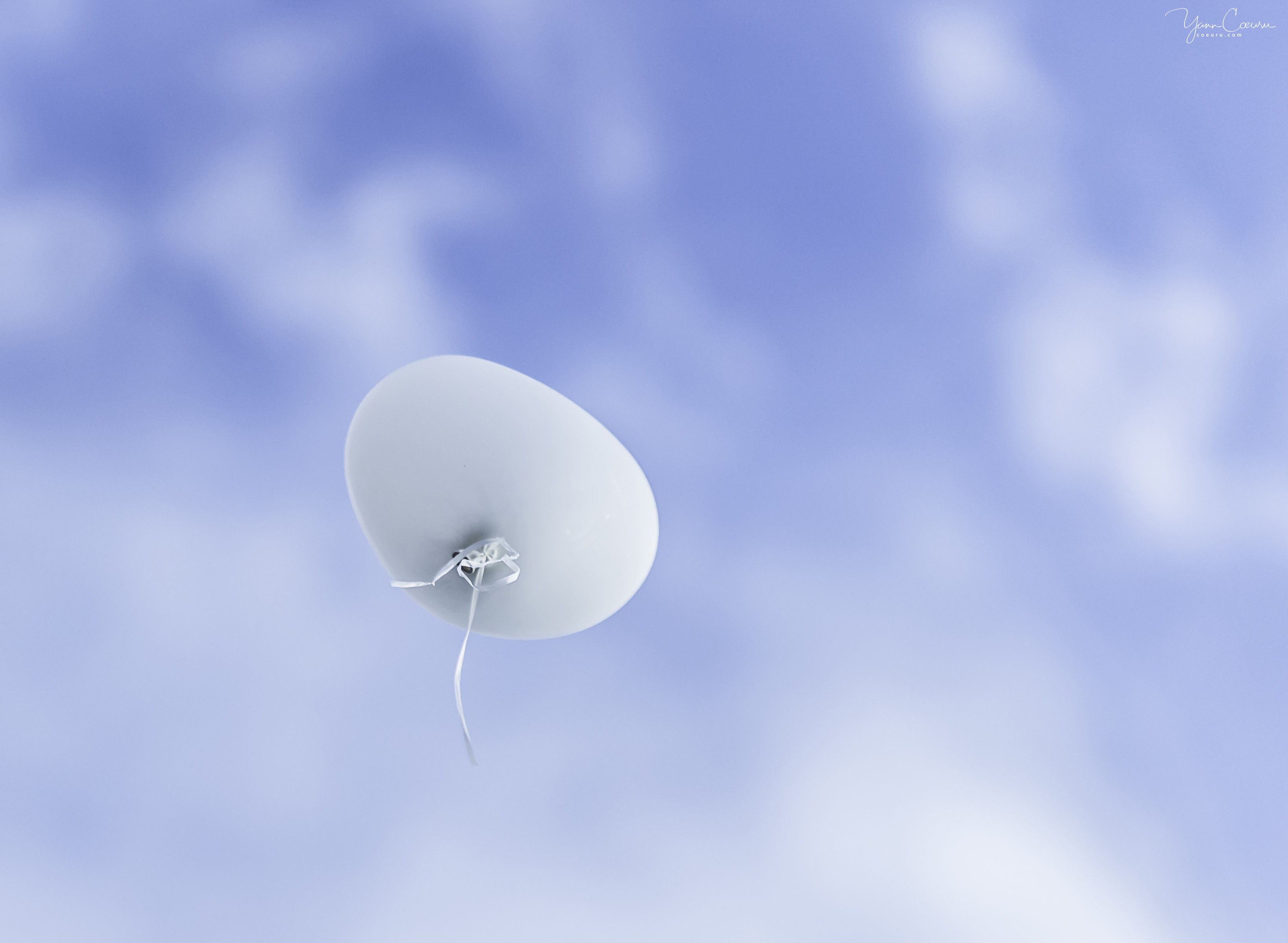 157818 免費下載壁紙 云, 天空, 气球, 白色, 杂项, 航班, 飞行, 白色的 屏保和圖片