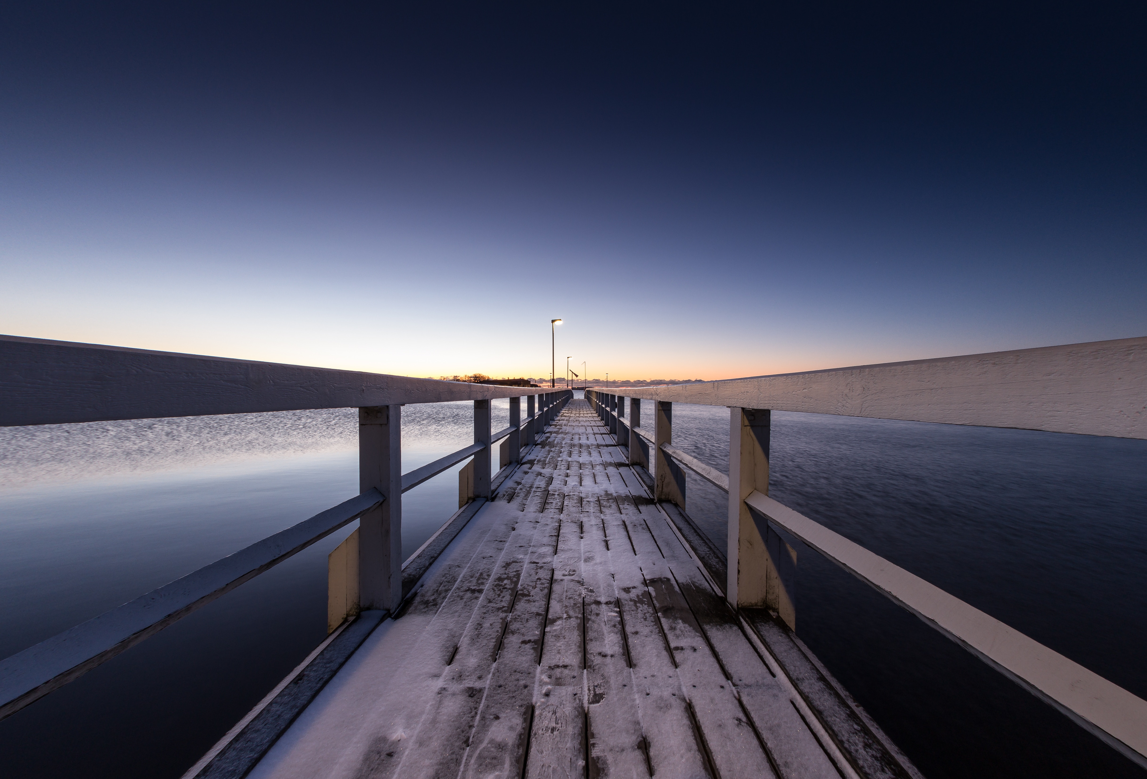135461 Hintergrundbild herunterladen natur, pier, schnee, sunset, seebrücke, brücke, helsinki, finnland - Bildschirmschoner und Bilder kostenlos