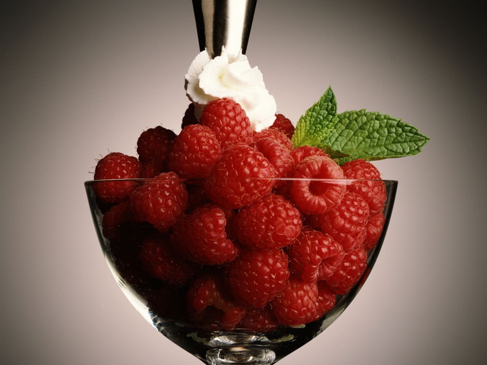 Laden Sie das Obst, Lebensmittel, Dessert, Himbeere, Berries-Bild kostenlos auf Ihren PC-Desktop herunter