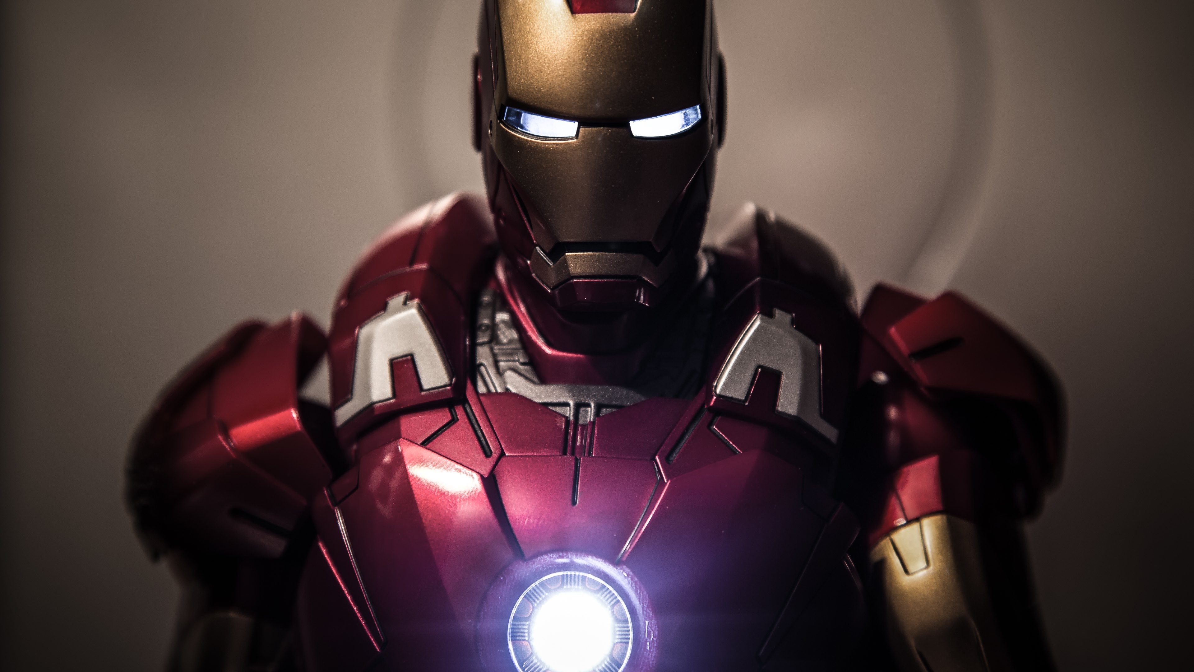 iron man, movie, figurine, toy Smartphone Background