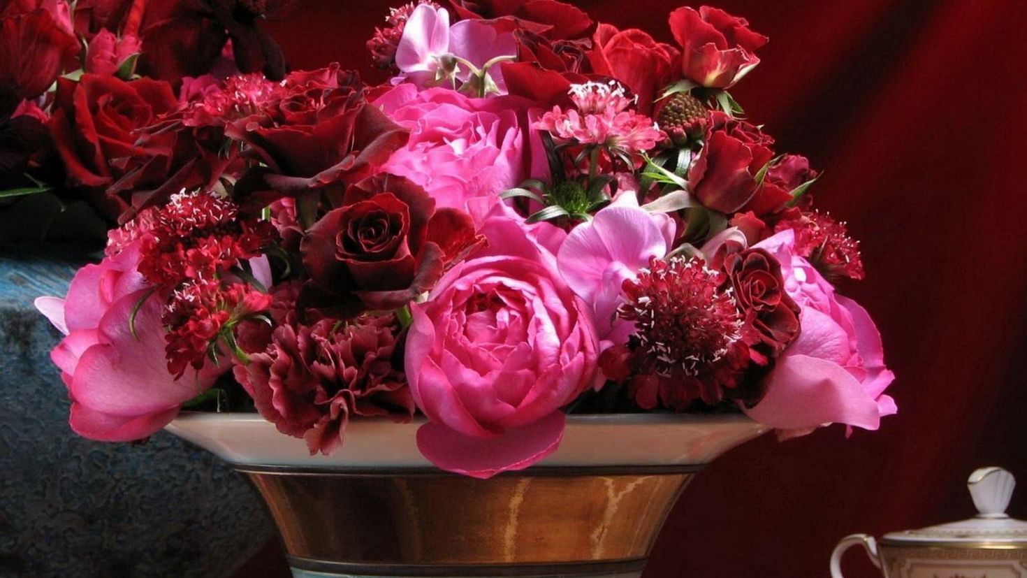 Красивые розы фото букеты в вазе