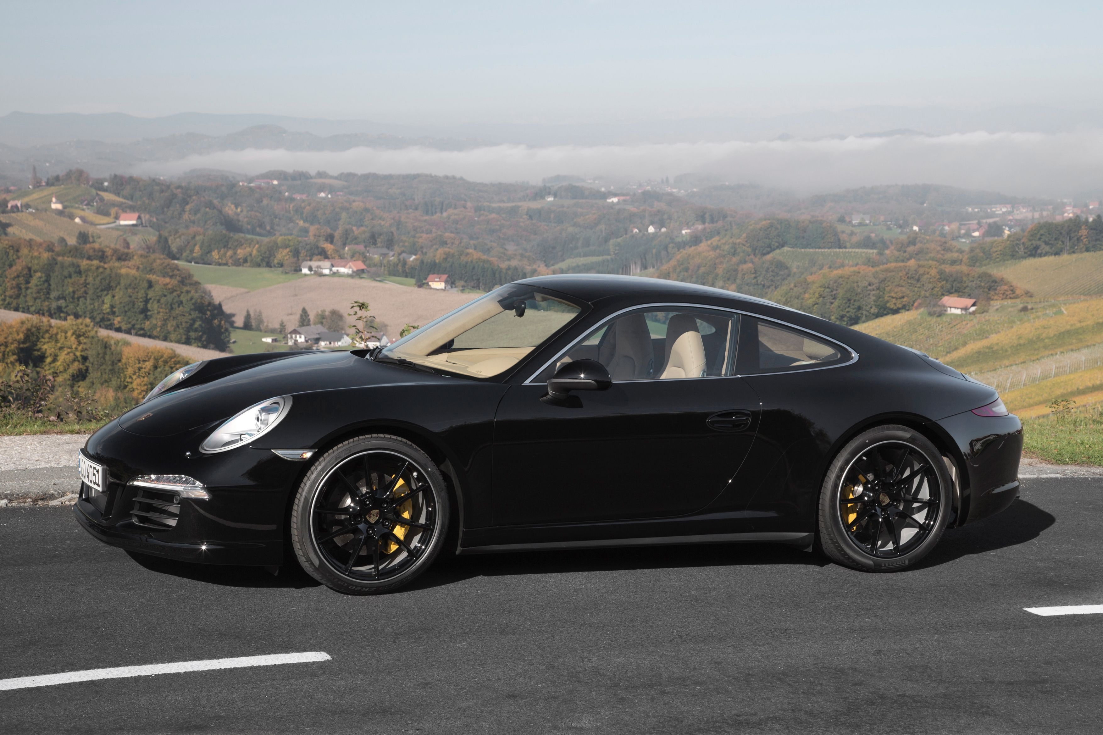 Porsche Carrera 911 Black