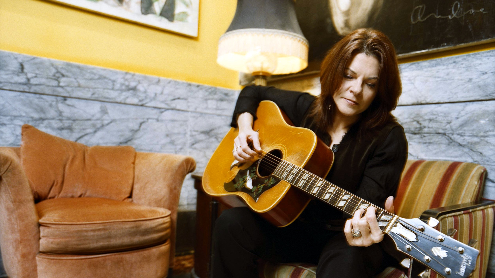 Kate кэш музыки. Розанн кэш. Rosanne Cash фото. Швея гитаристка. Швея гитаристка фильм.