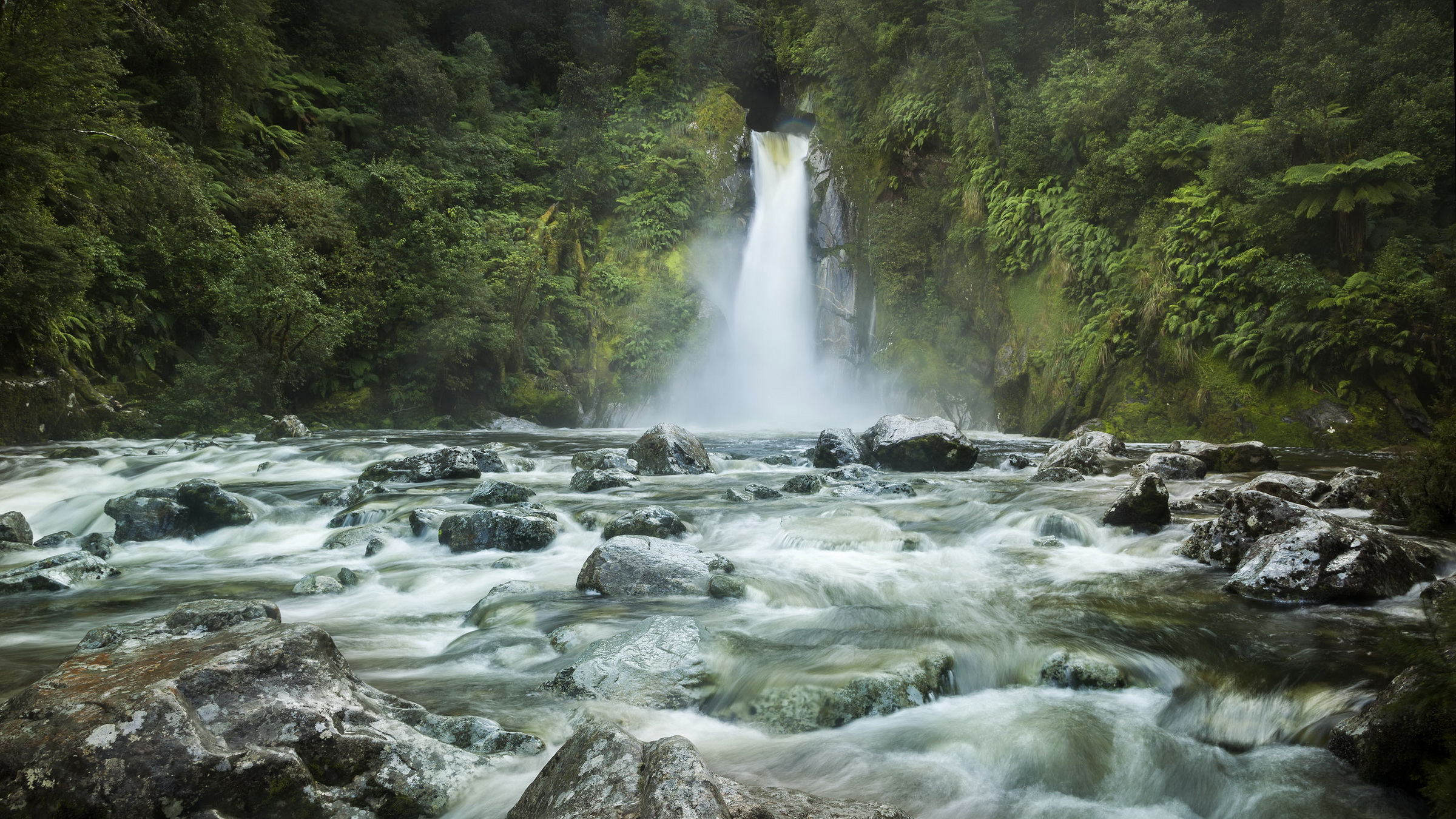 Водопады Хука новая Зеландия