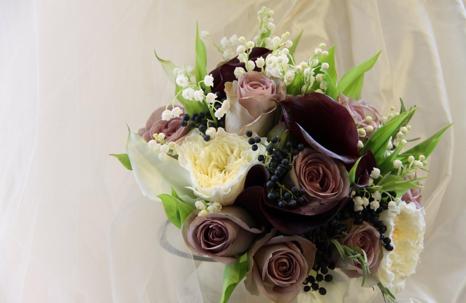 Free HD composition, flowers, roses, lily of the valley, bouquet, berry