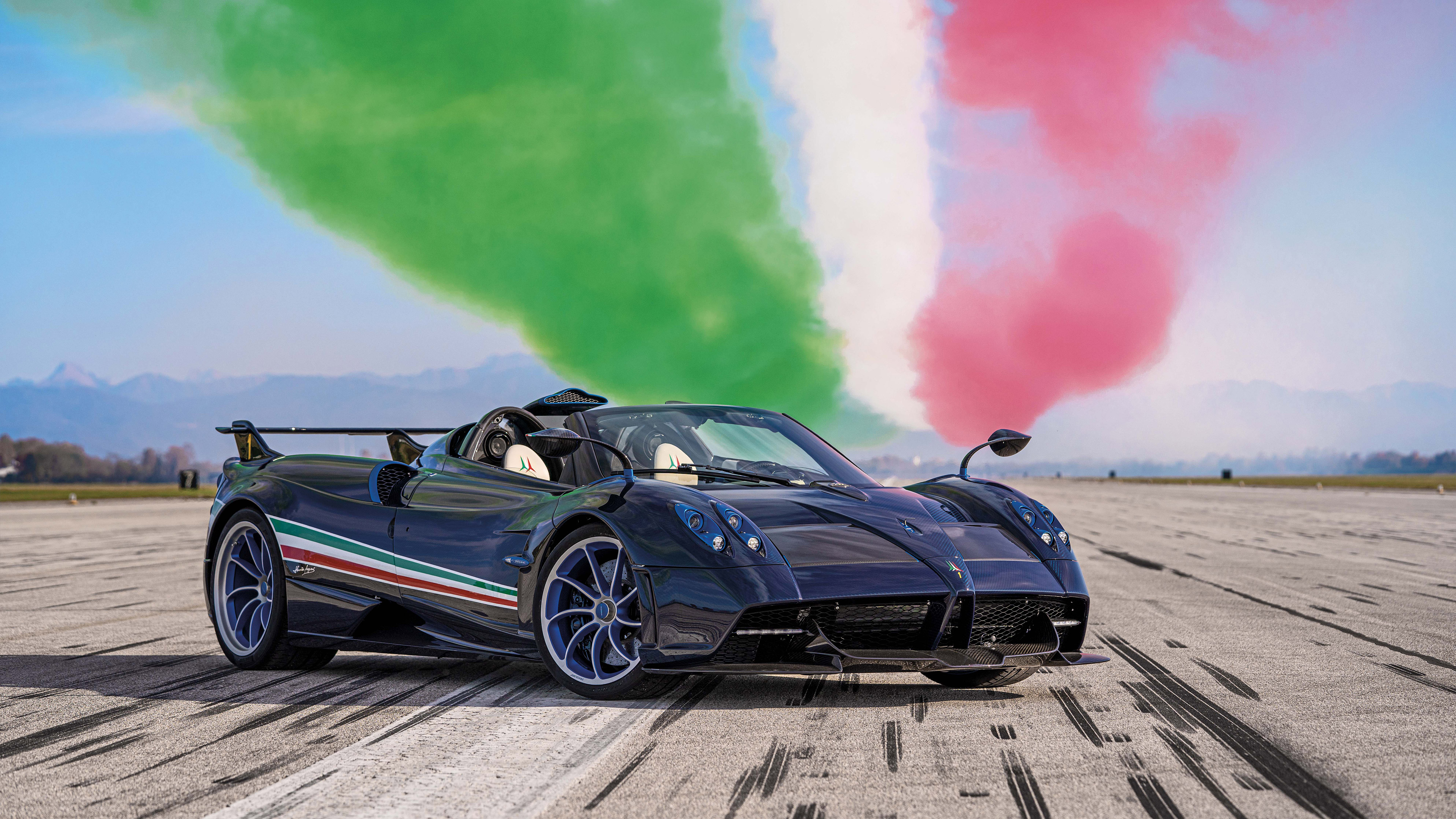 Машина Pagani Huayra Tempesta