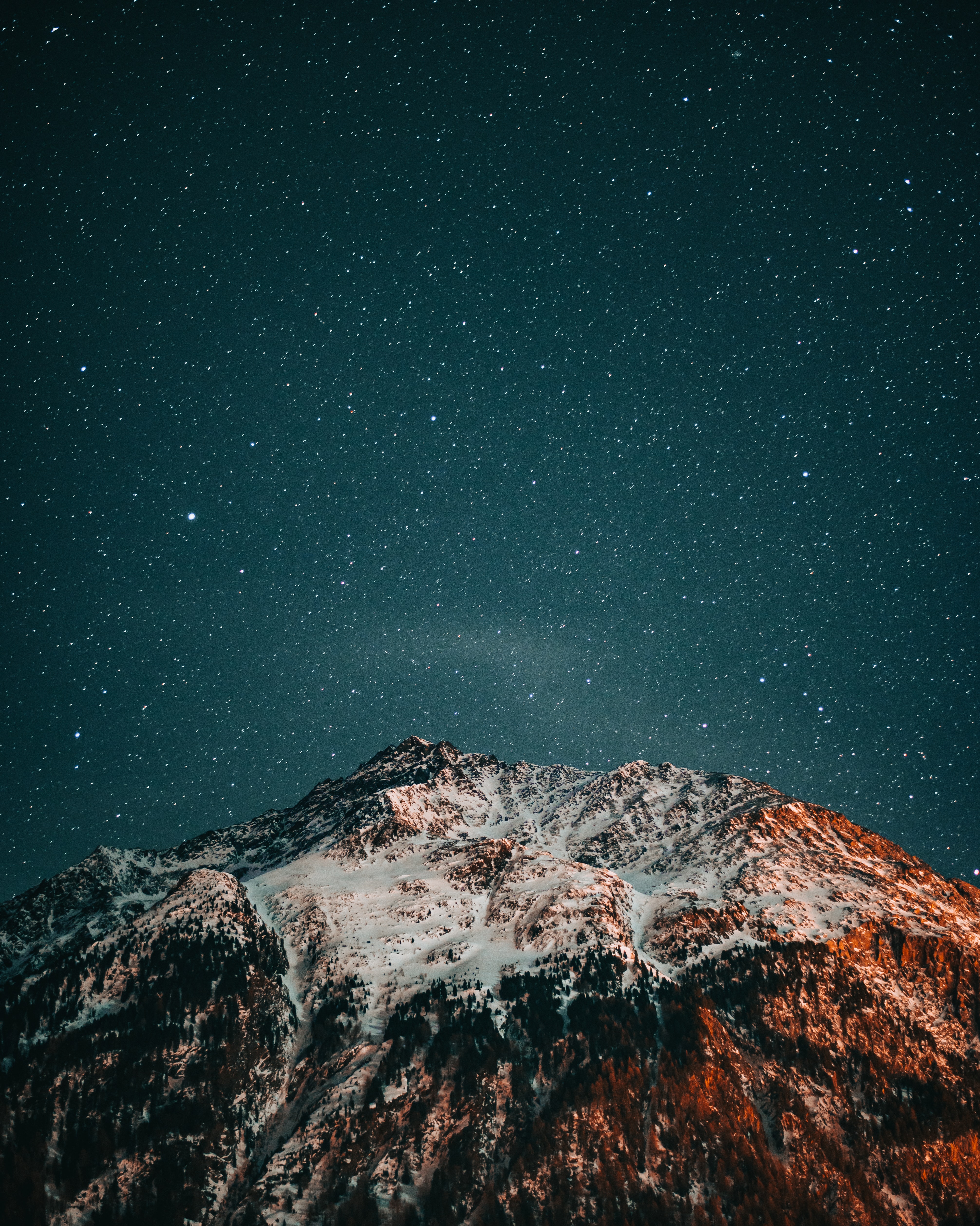 71825 завантажити шпалери гори, природа, ніч, сніг, вершина, зоряне небо, вершини - заставки і картинки безкоштовно