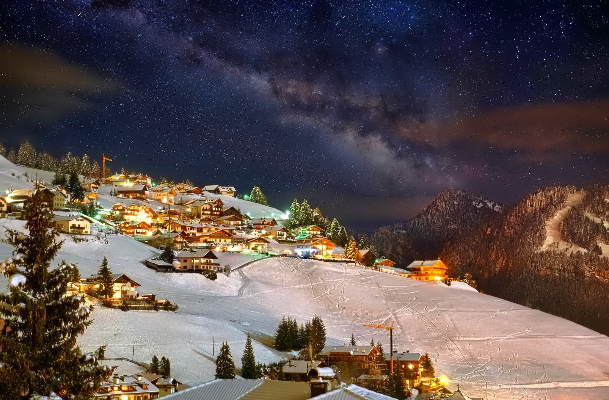 Горная деревня зимой Швейцария