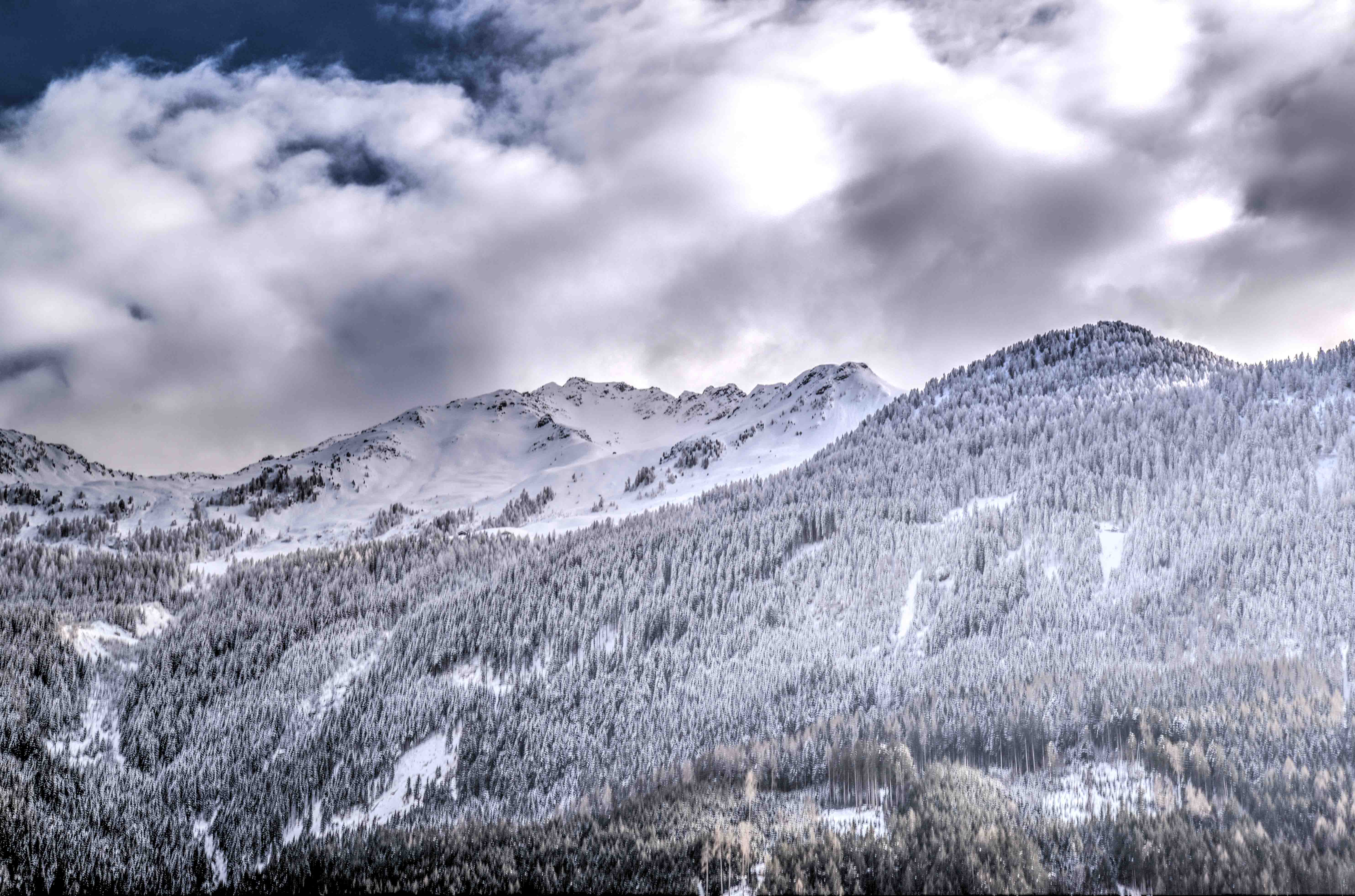 Descarga gratuita de fondo de pantalla para móvil de Nieve, Las Rocas, Rocas, Naturaleza, Montañas, Bosque.
