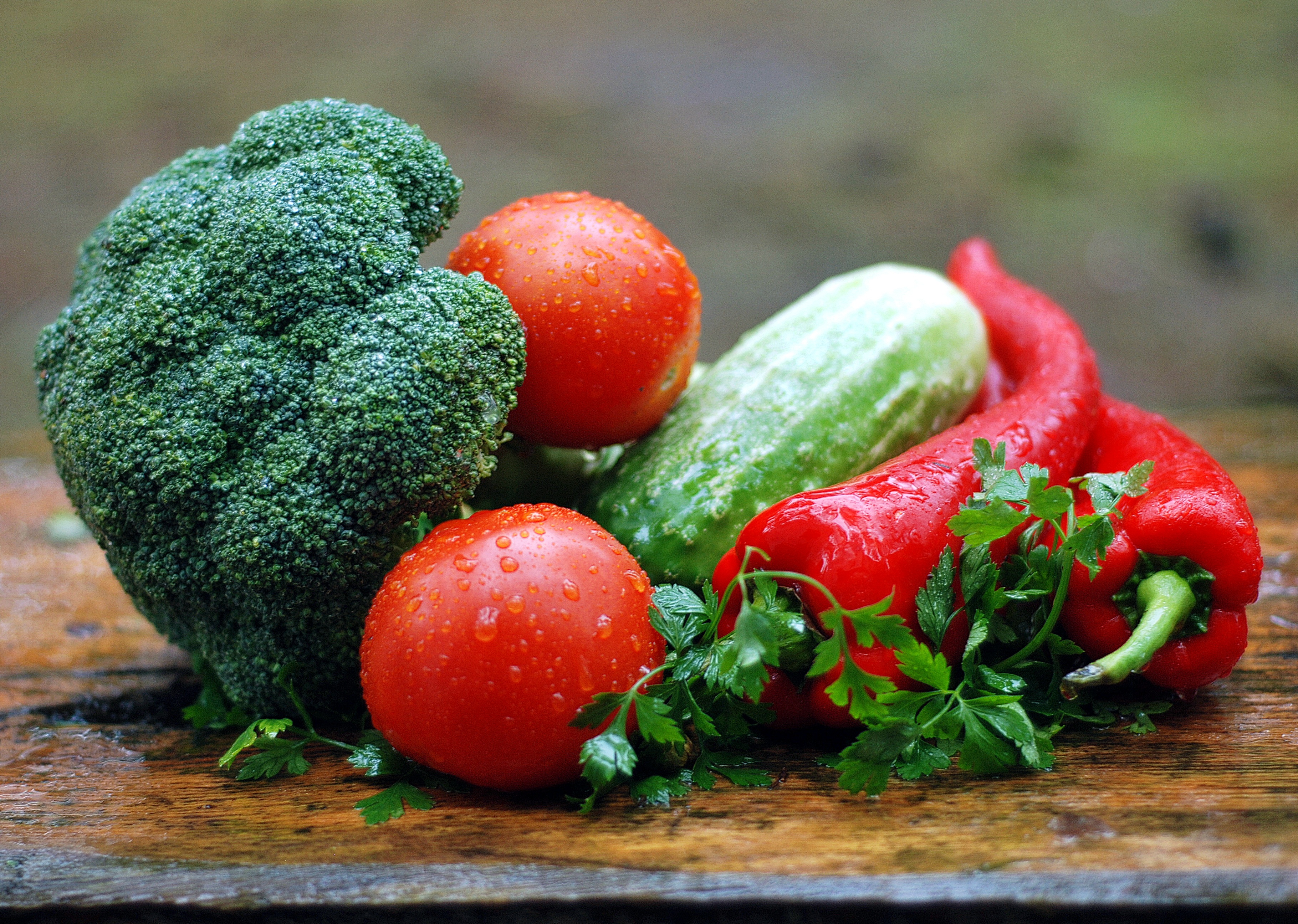 vegetables, food, parsley, tomato, broccoli, paprika, cucumber