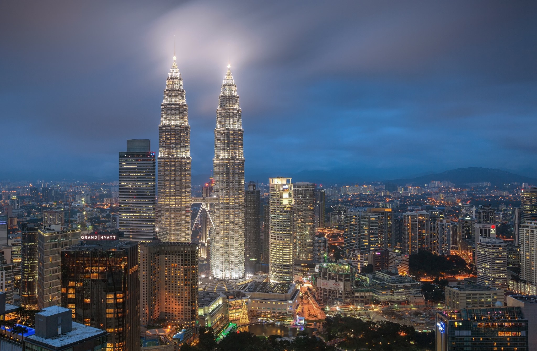 night, man made, kuala lumpur, building, city, malaysia, petronas towers, skyscraper, cities
