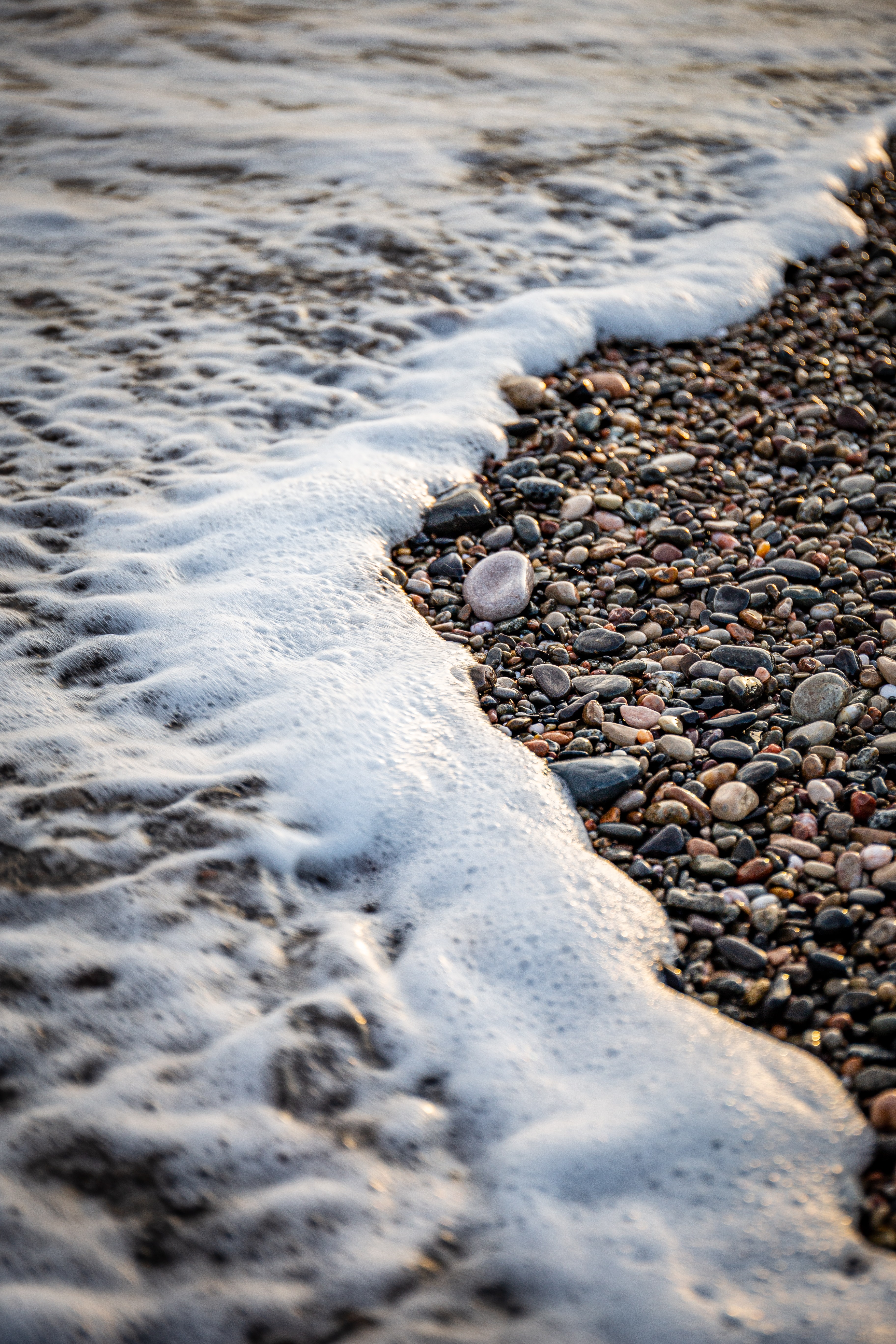 Laden Sie das Natur, Kiesel, Schaum, Welle, Sea, Strand-Bild kostenlos auf Ihren PC-Desktop herunter