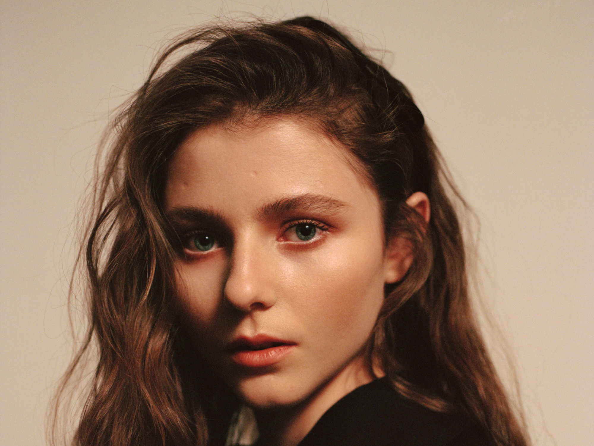 Thomasin mckenzie. Томасин Маккензи. Томасин Маккензи Астрид. Томасин Харкорт Маккензи. Томасин Маккензи 2021.