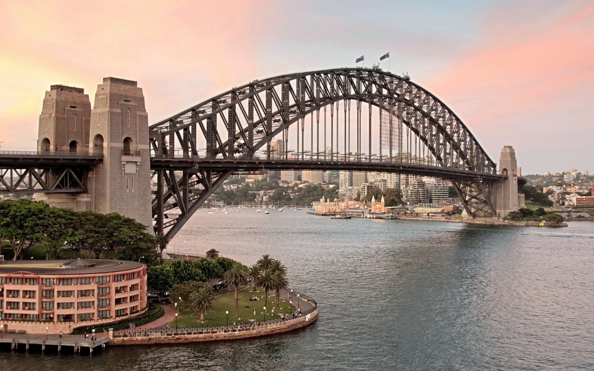 Мост Харбор-бридж в Сиднее