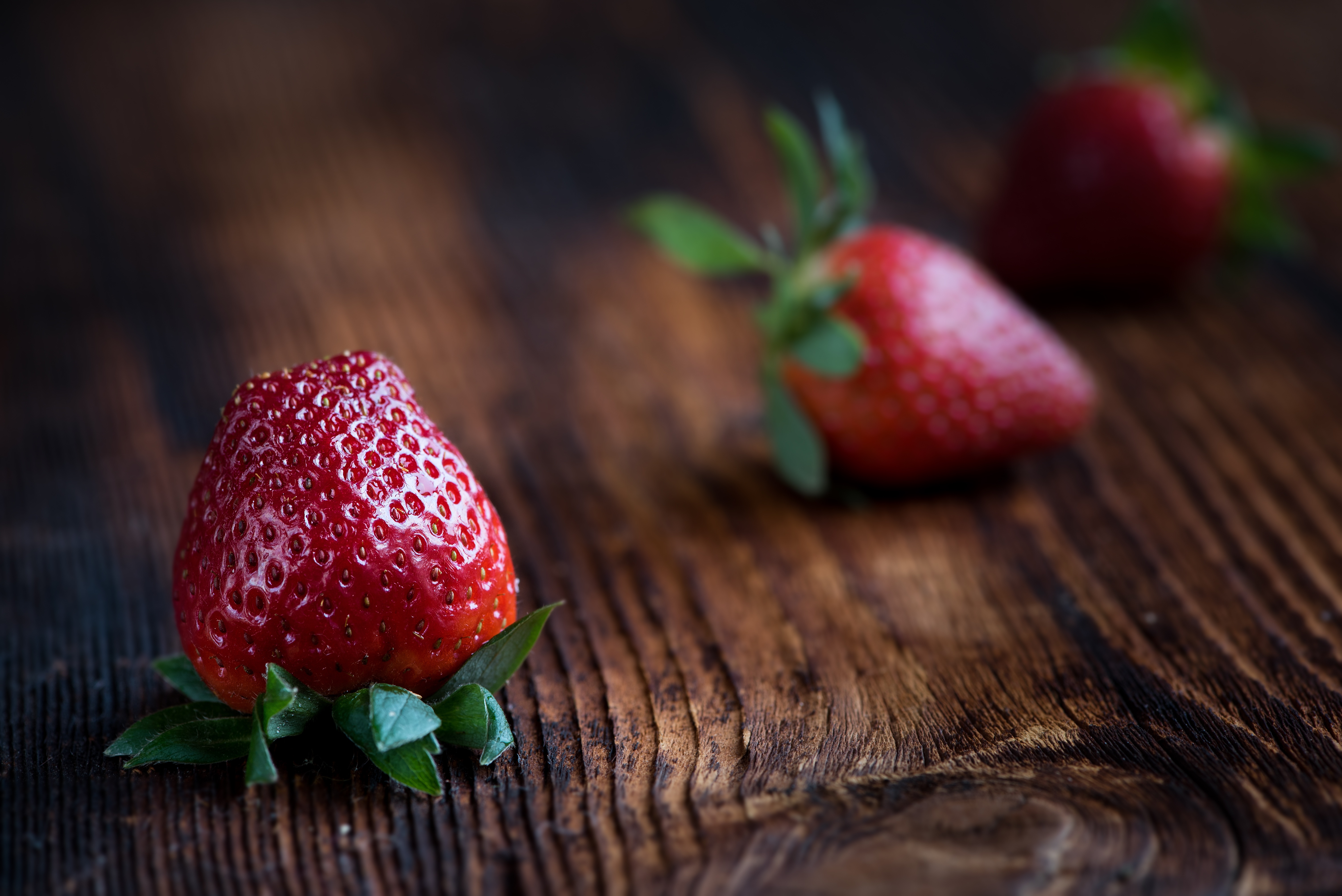 Download mobile wallpaper Ripe, Close Up, Berry, Food, Strawberry for free.