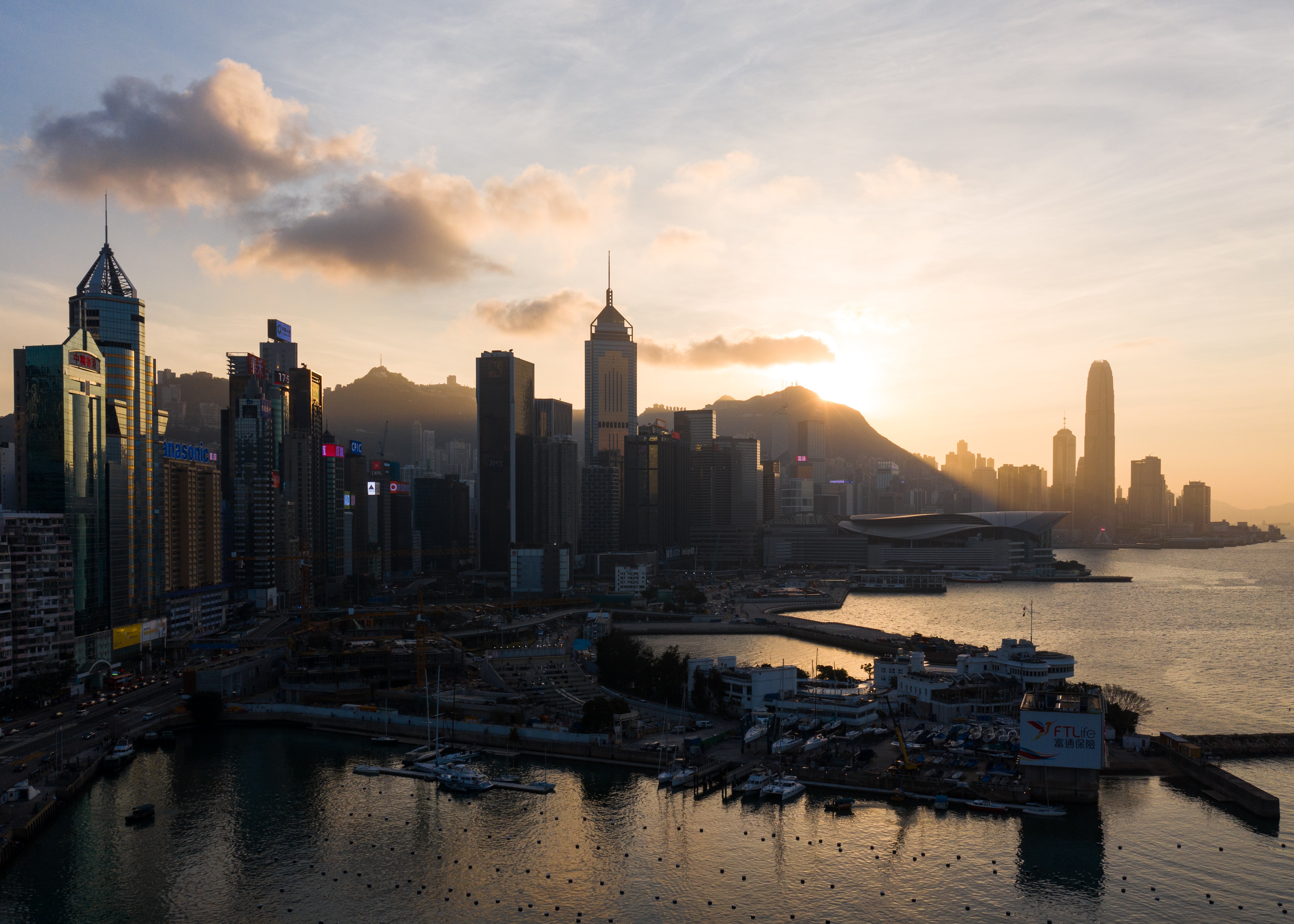 122211 Hintergrundbild herunterladen städte, architektur, stadt, gebäude, hafen, hongkong, sonderverwaltungsregion hongkong - Bildschirmschoner und Bilder kostenlos