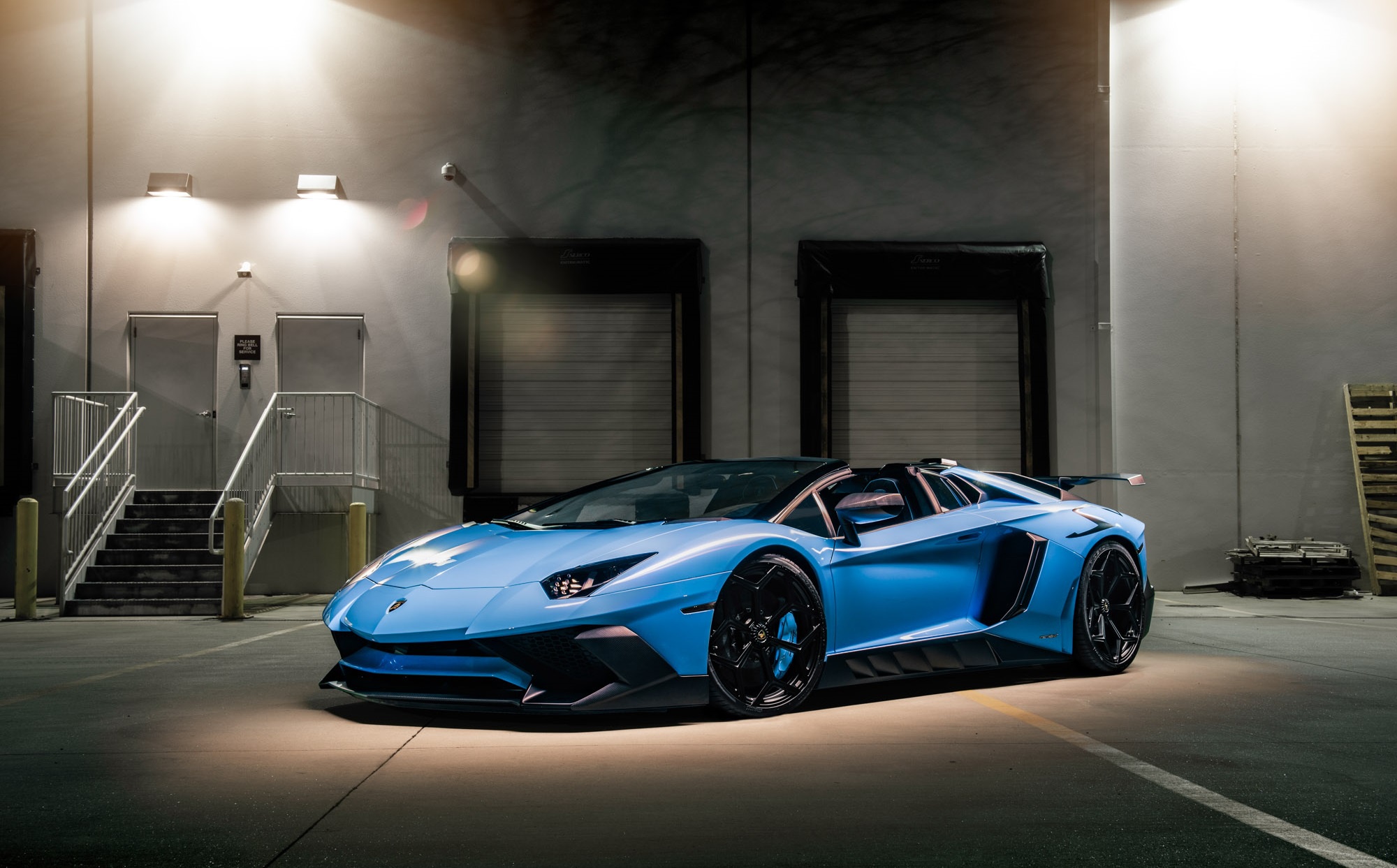 Lamborghini Aventador SV Blue