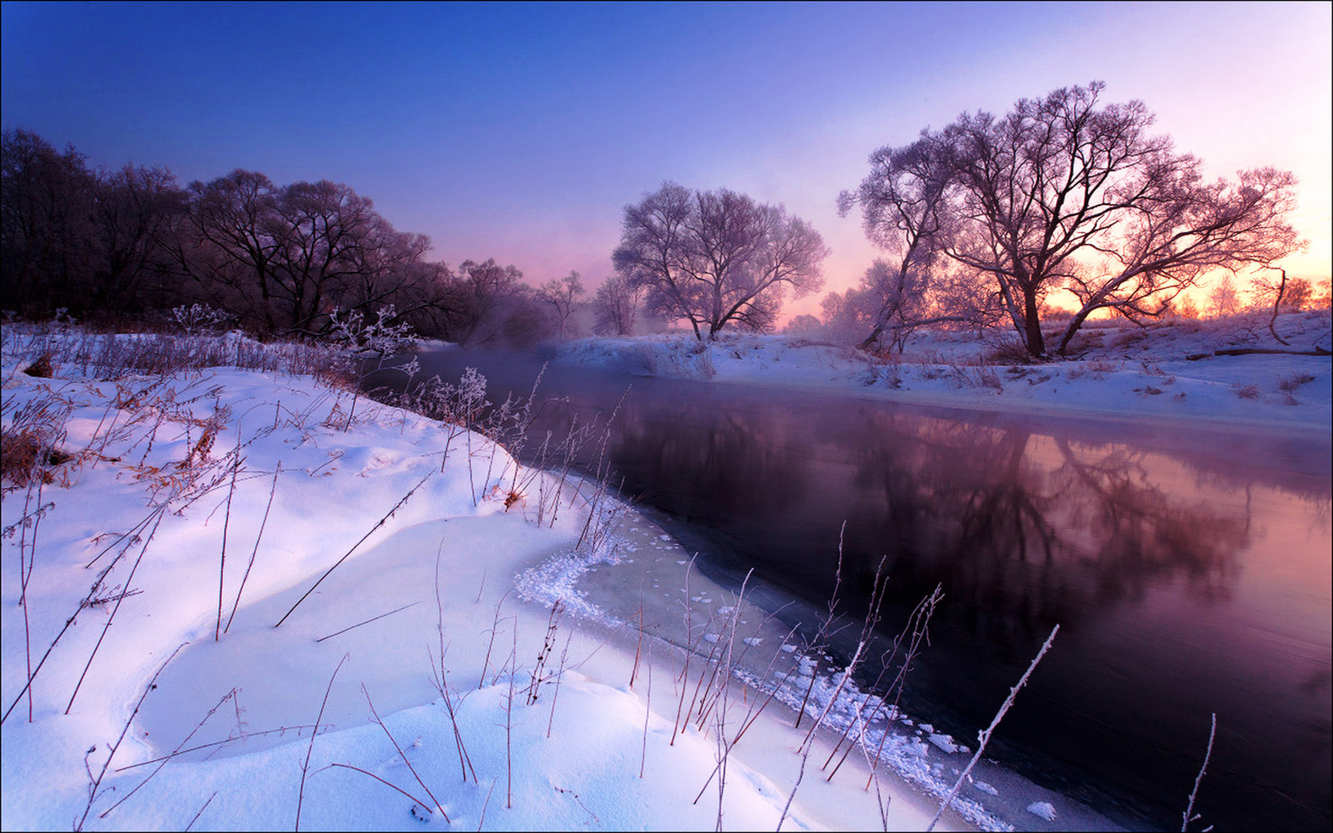 Красивая зимняя река