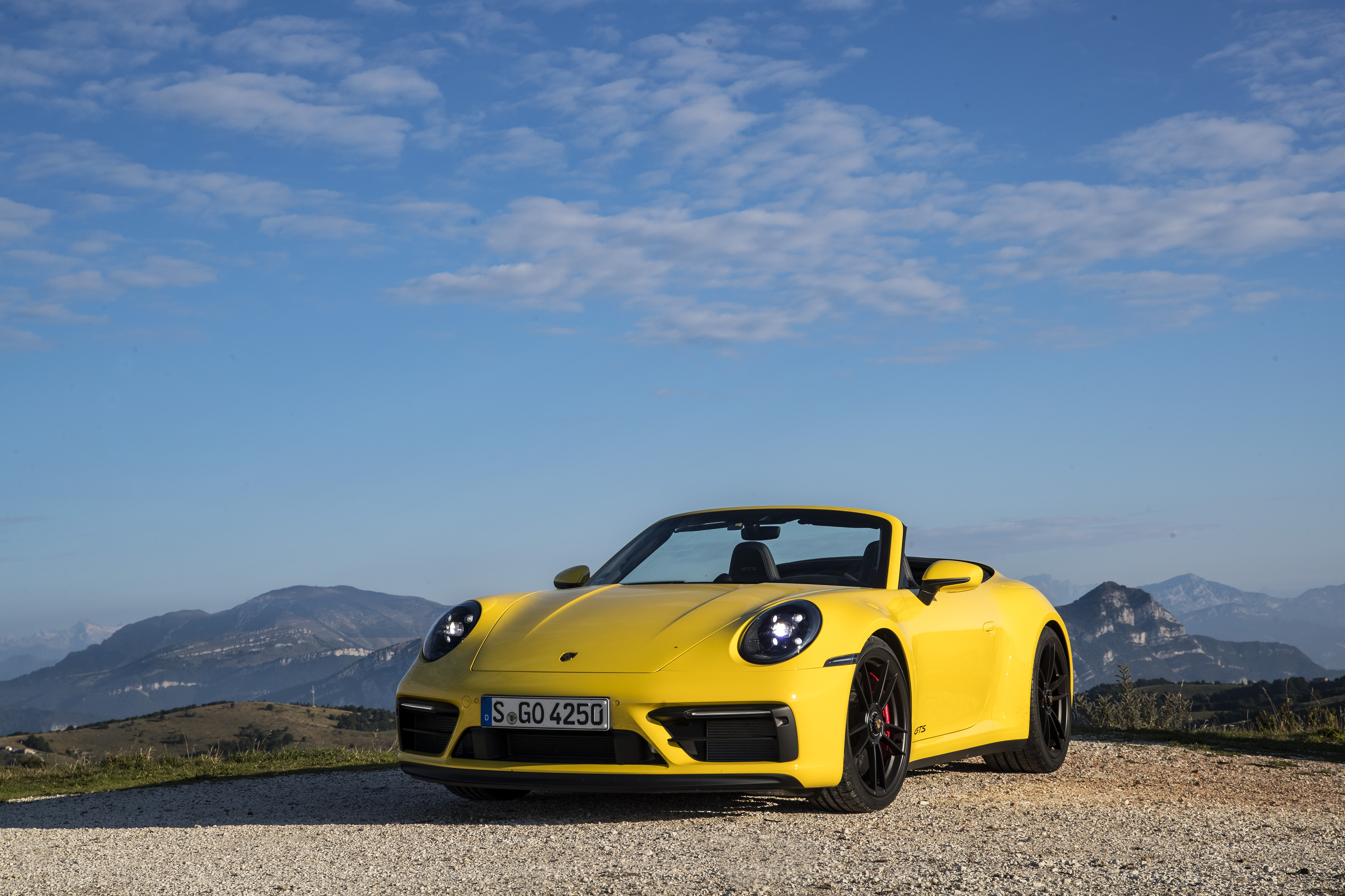 porsche 911 carrera gts