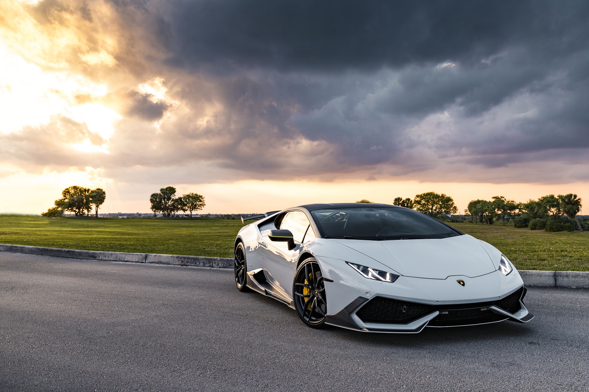 Lamborghini Huracan Night 4k