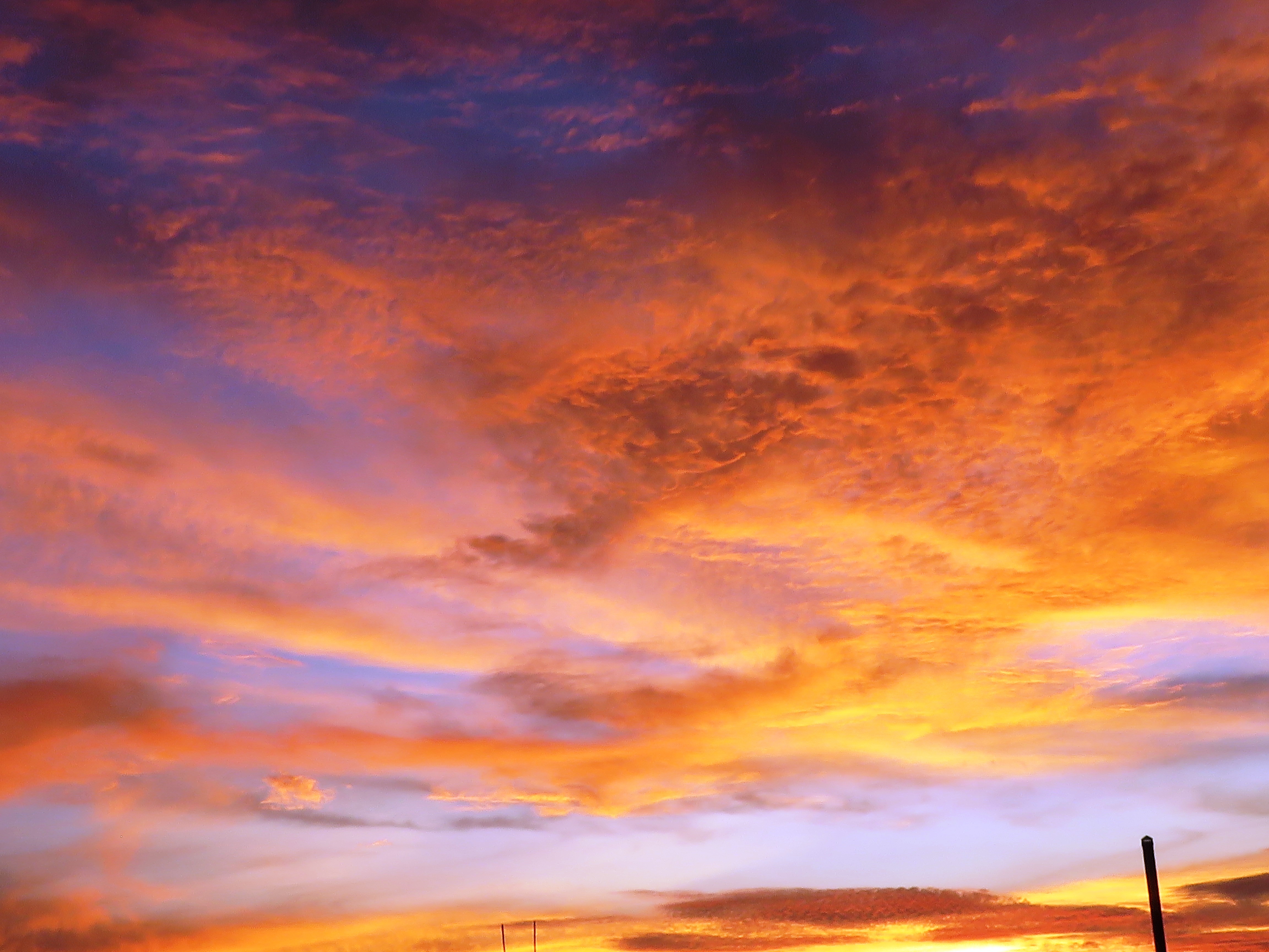 Download mobile wallpaper Clouds, Nature, Sky, Sunset for free.