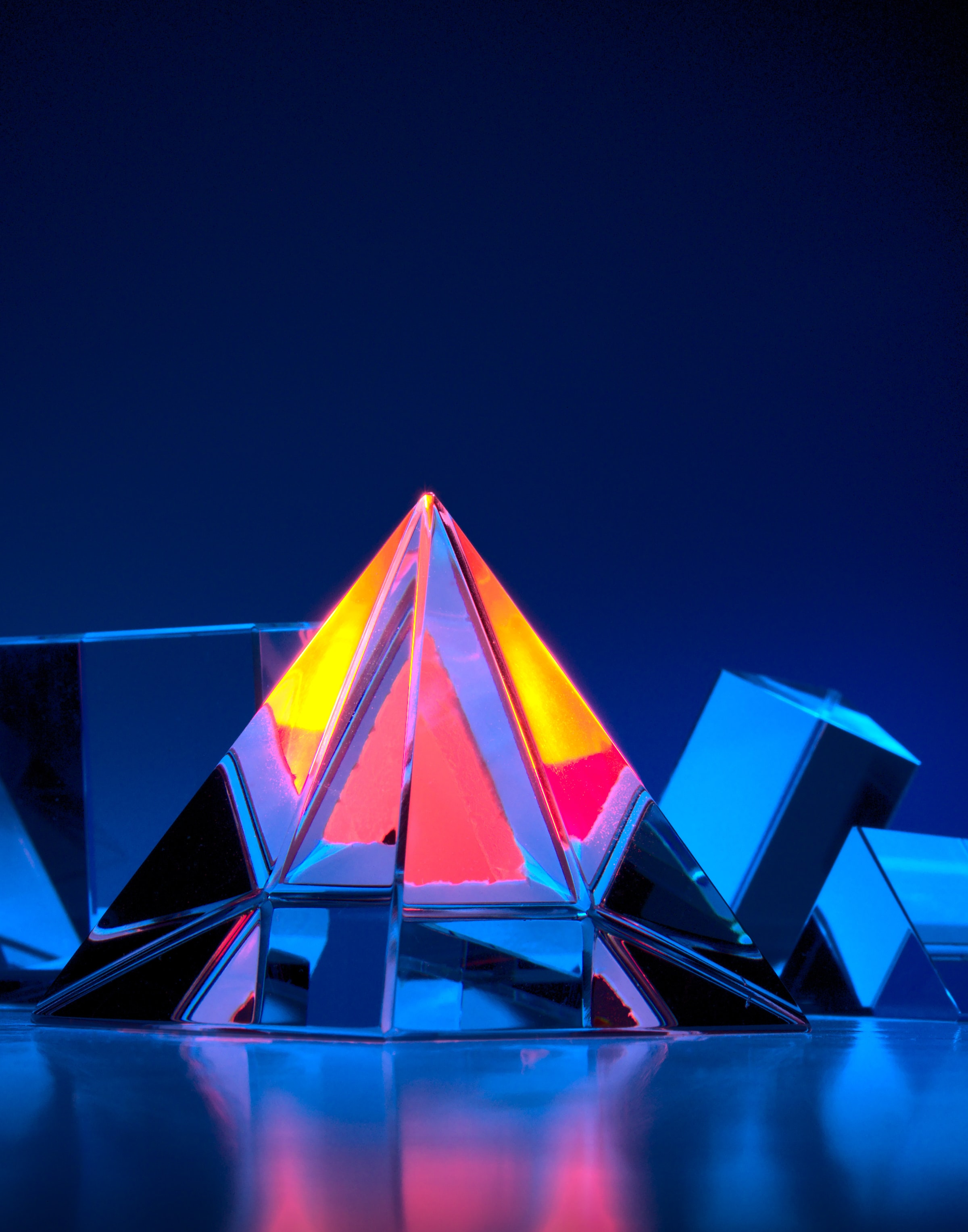 Download mobile wallpaper Pyramid, Miscellaneous, Prism, Miscellanea, Glass, Facets, Face for free.