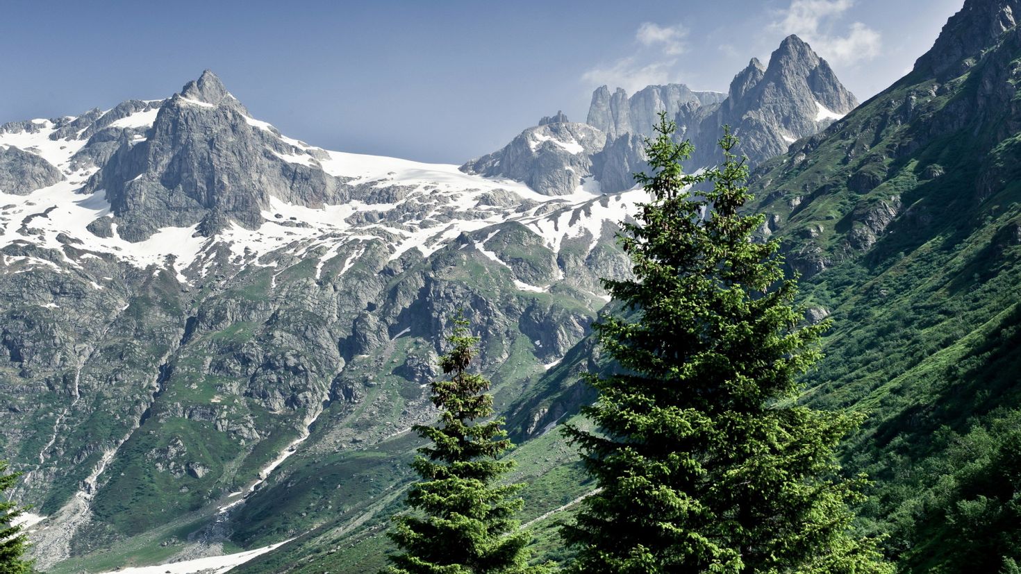 Les montagnes. Facebook Cover Mountain.