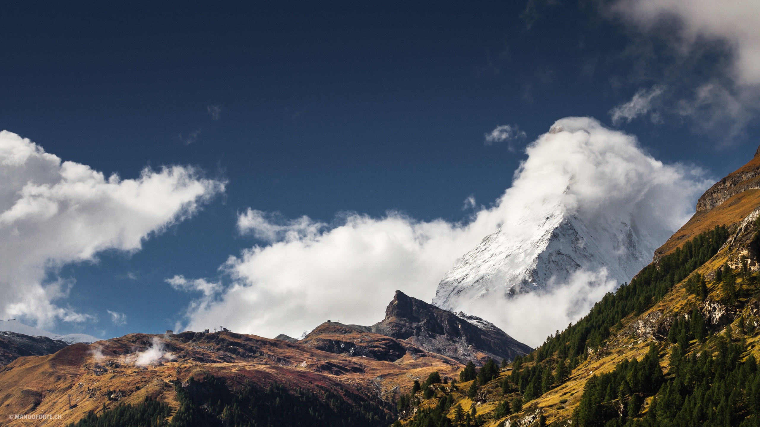 Горы горы отзыв. Matterhorn гора. Могущественные горы. Дождь в горах. Горы на рабочий стол.