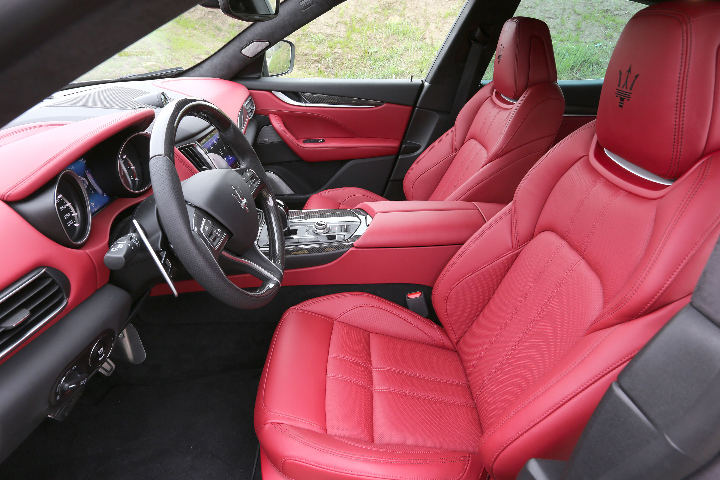 Download mobile wallpaper Maserati, Interior, Seat, Maserati Levante, Vehicles for free.