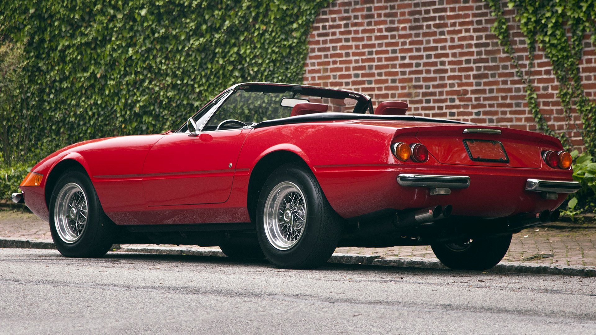 Ferrari 365 GTS/4 Daytona