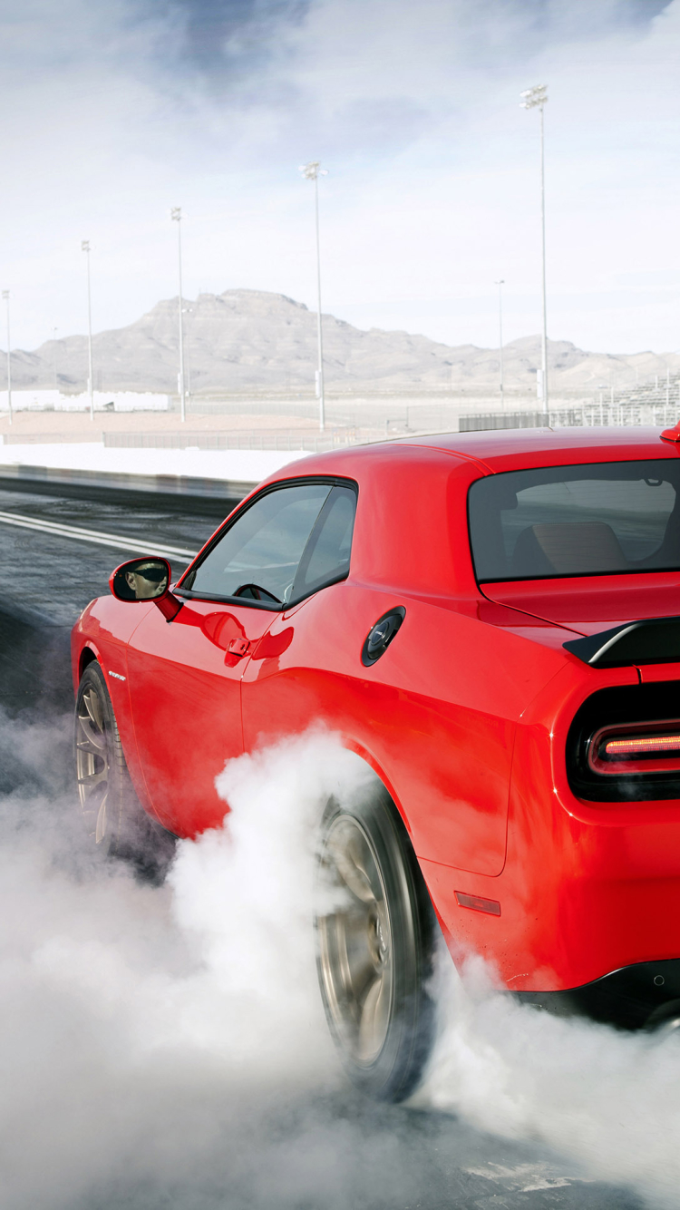 Dodge Challenger Hellcat бернаут