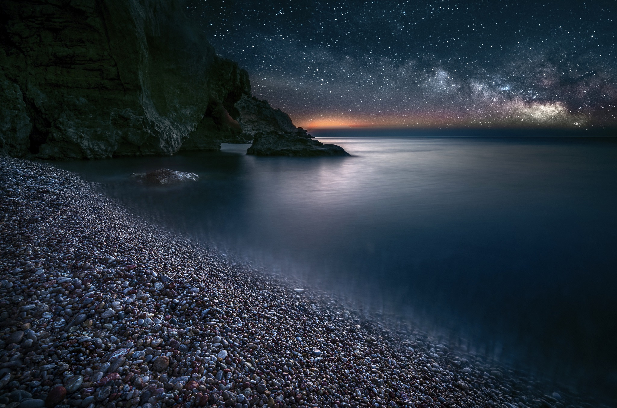 Ночь у берега 80 глава перевод. Ночное море. Ночь в море. Красивое ночное море. Море и звезды.